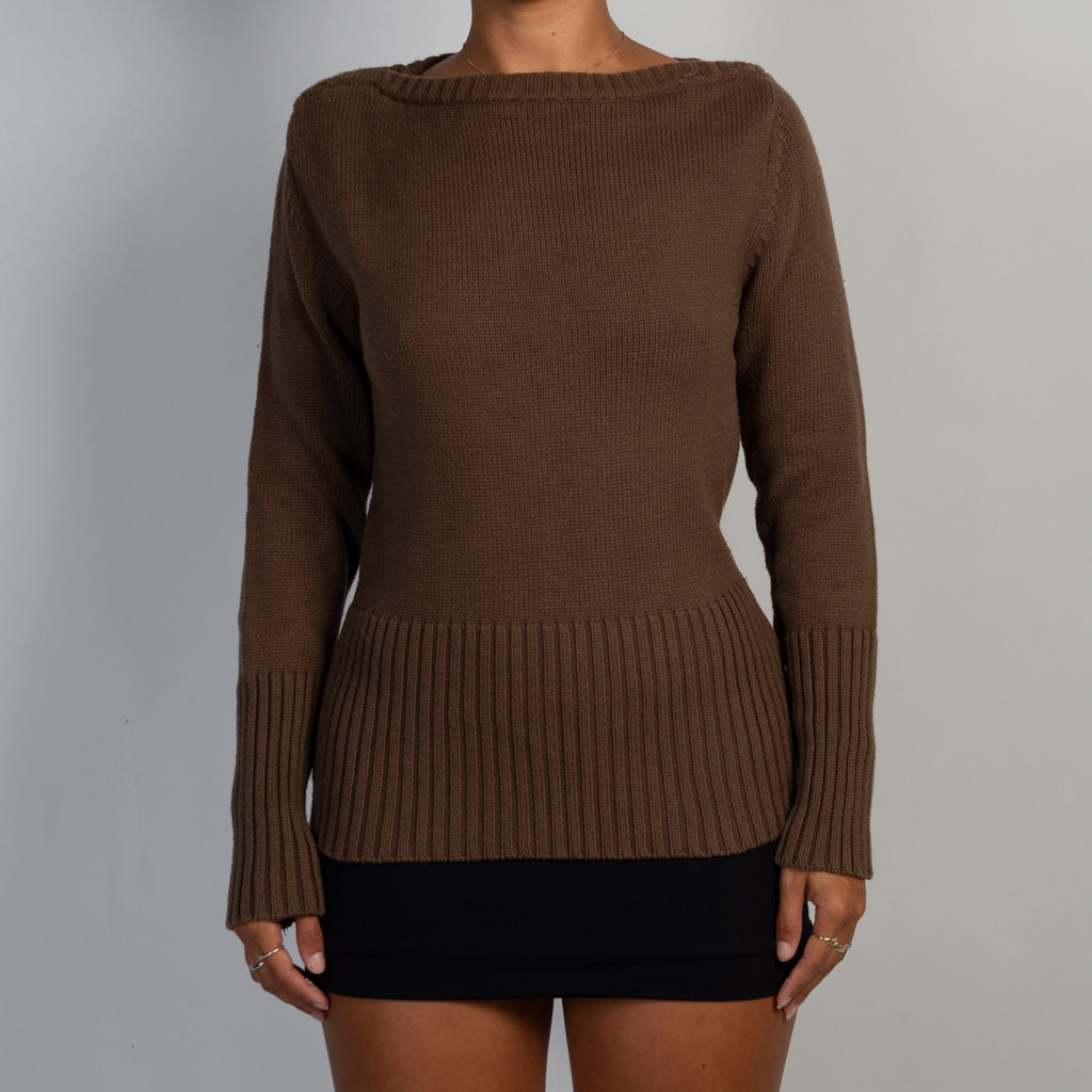 BROWN KNIT SWEATER