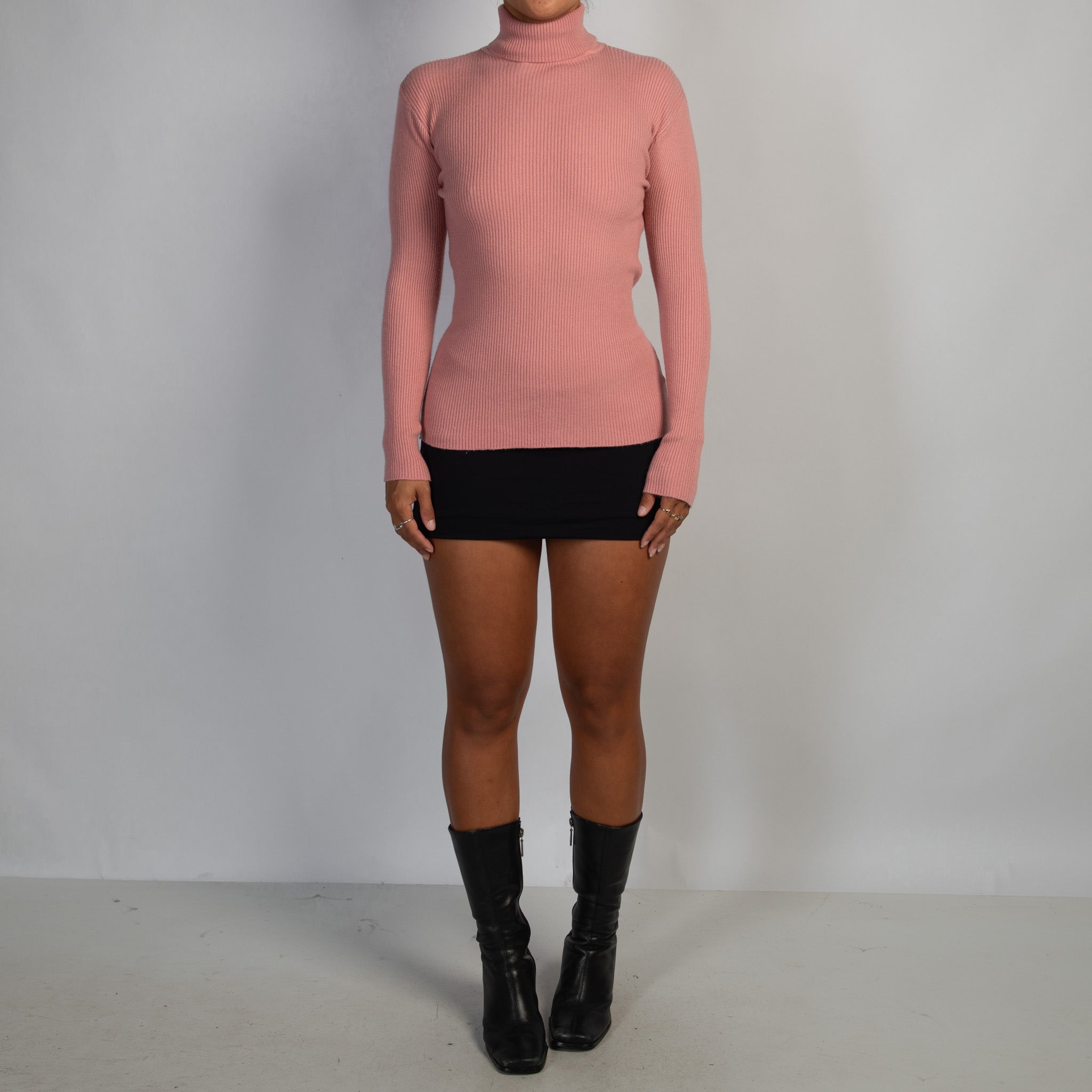PINK RIB TURTLENECK TOP