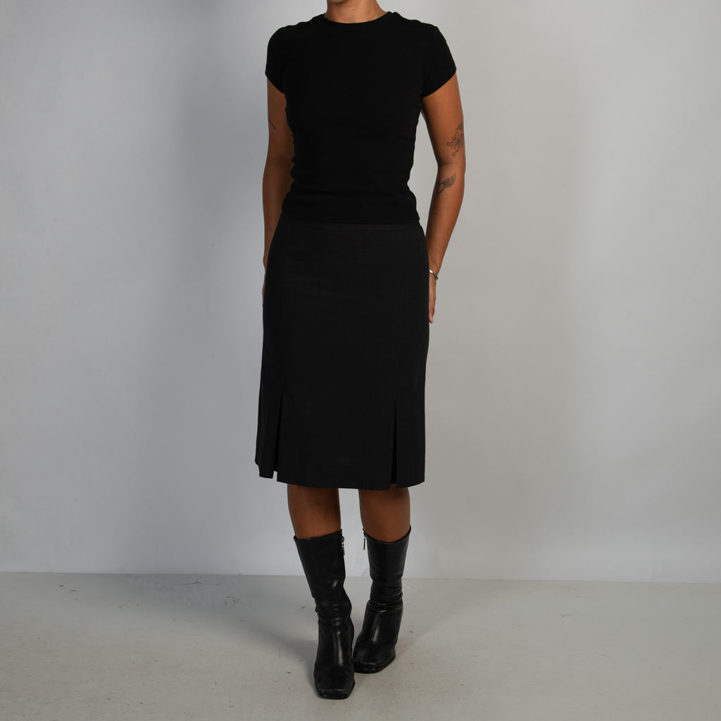 BLACK PLEAT MIDI SKIRT