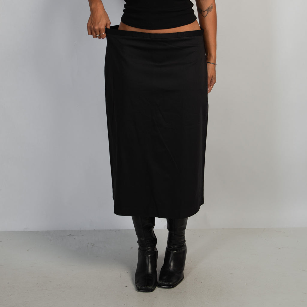 BLACK MIDI SKIRT