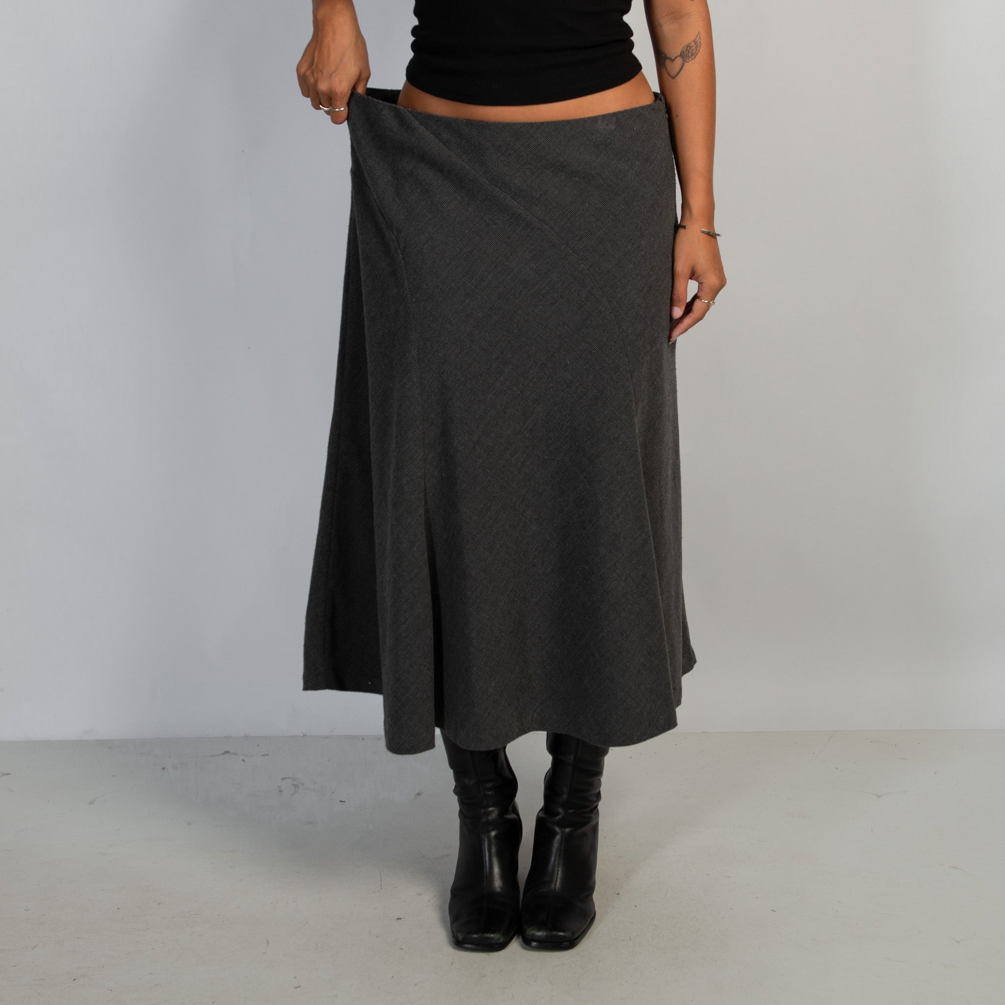 CHARCOAL MIDI SKIRT
