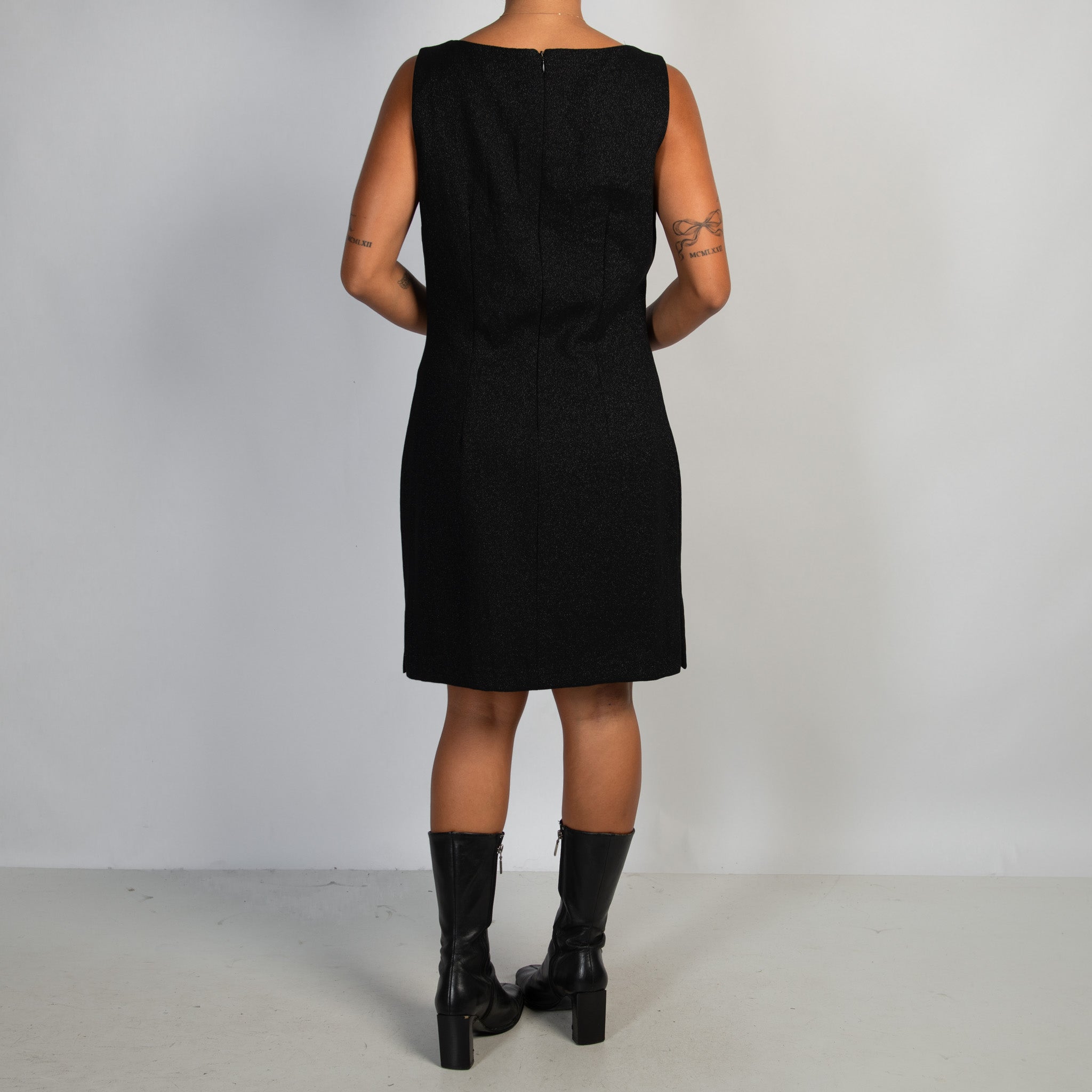 BLACK BOAT NECK DRESS
