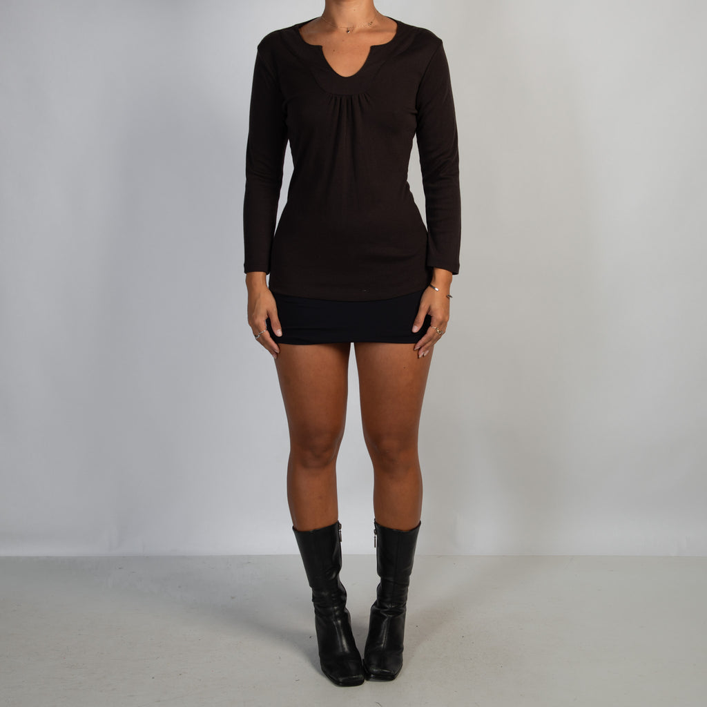 BROWN LONG SLEEVE TOP