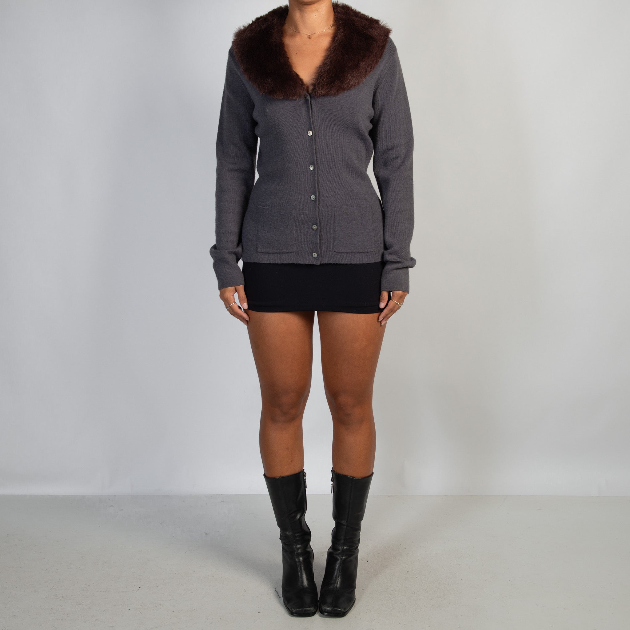 DETACHABLE FAUX FUR CARDIGAN