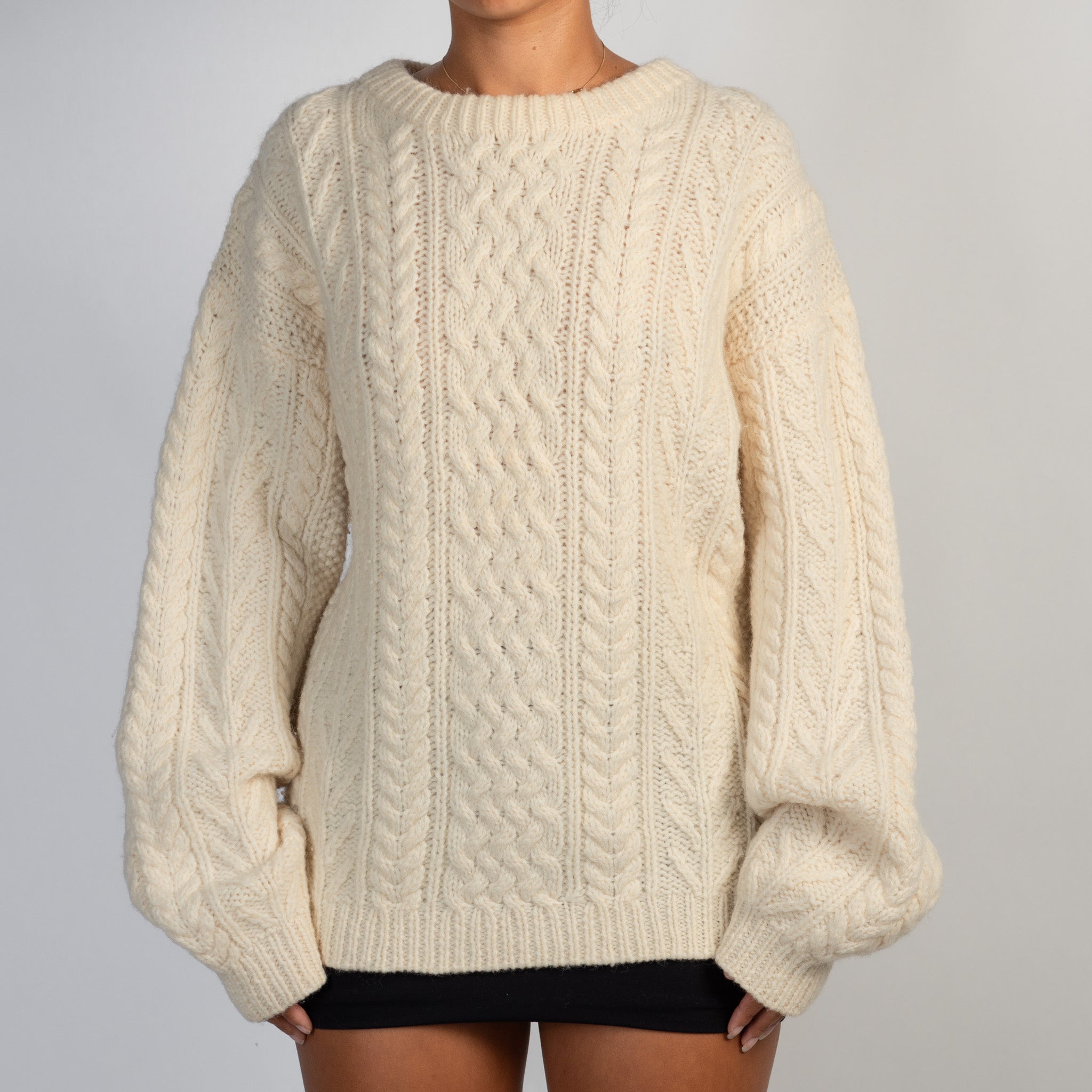 CABLE KNIT WOOL SWEATER