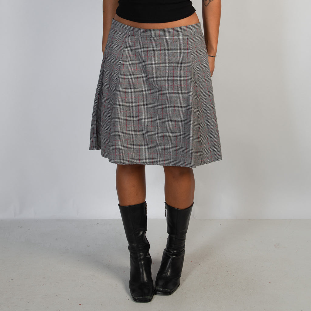 GREY PLAID SKIRT