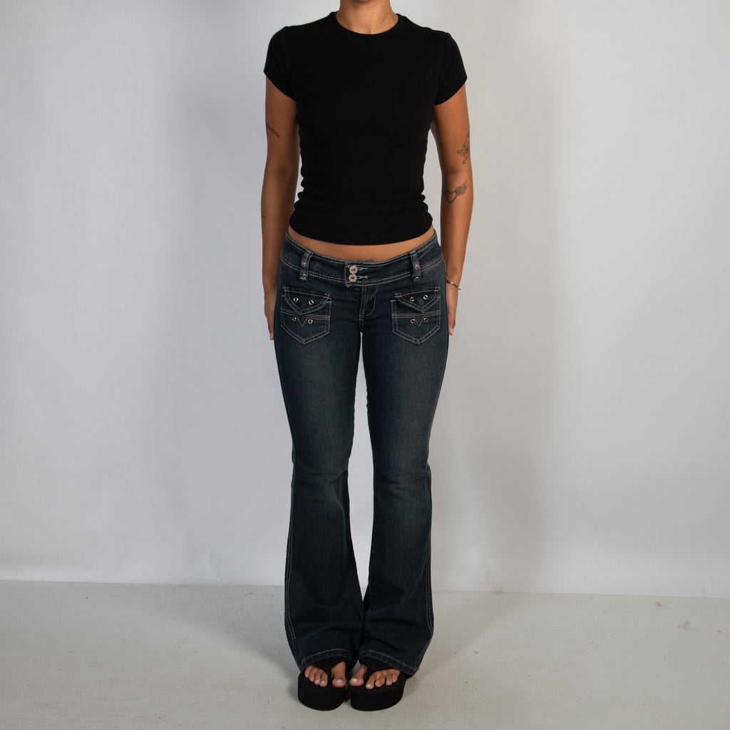 LOW RISE BOOTCUT JEANS