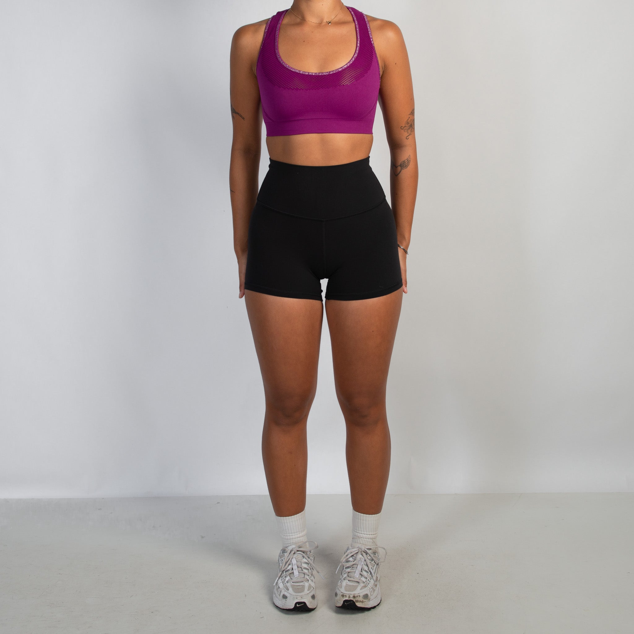 FUCHSIA SEAMLESS SPORTS BRA