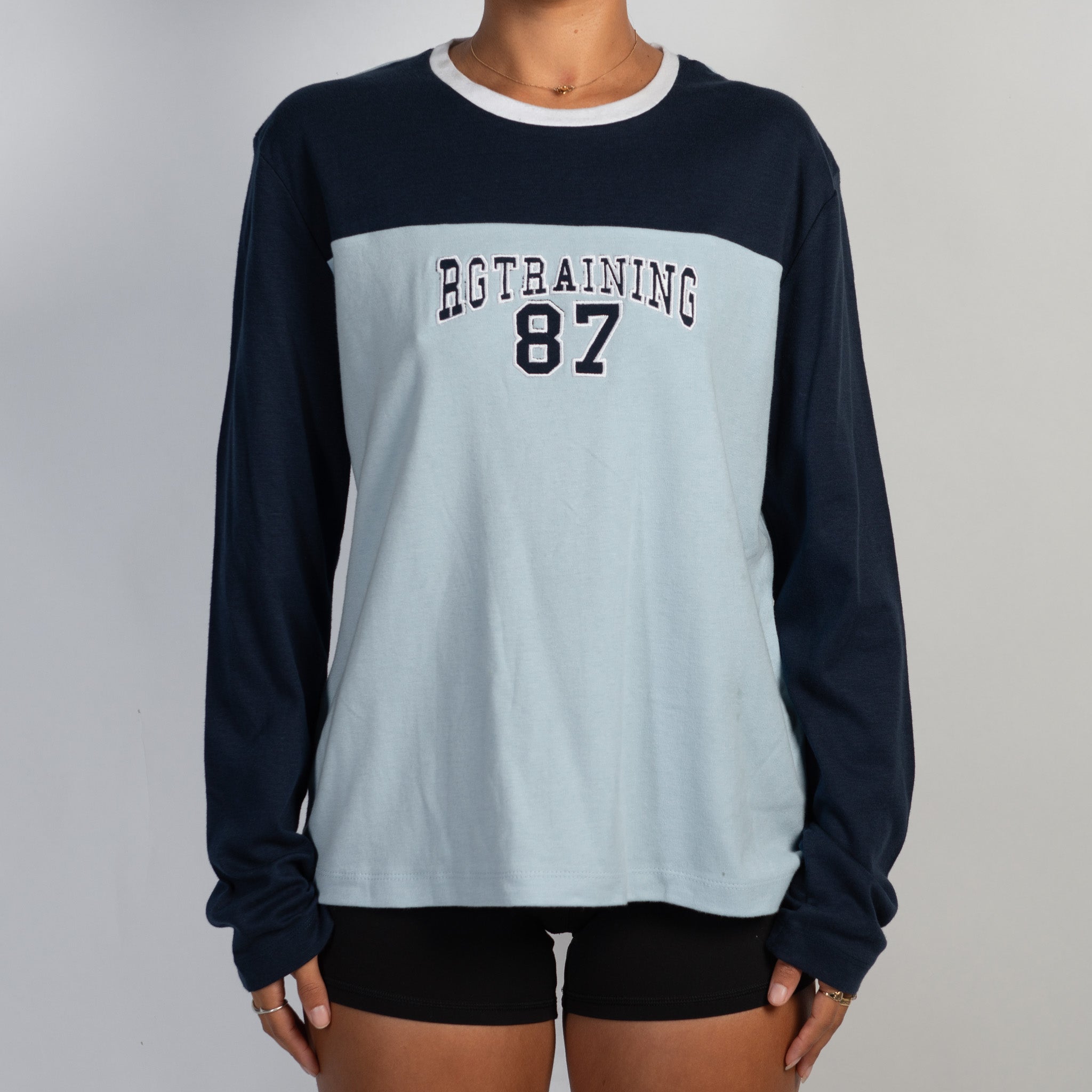 NAVY LONG SLEEVE TOP
