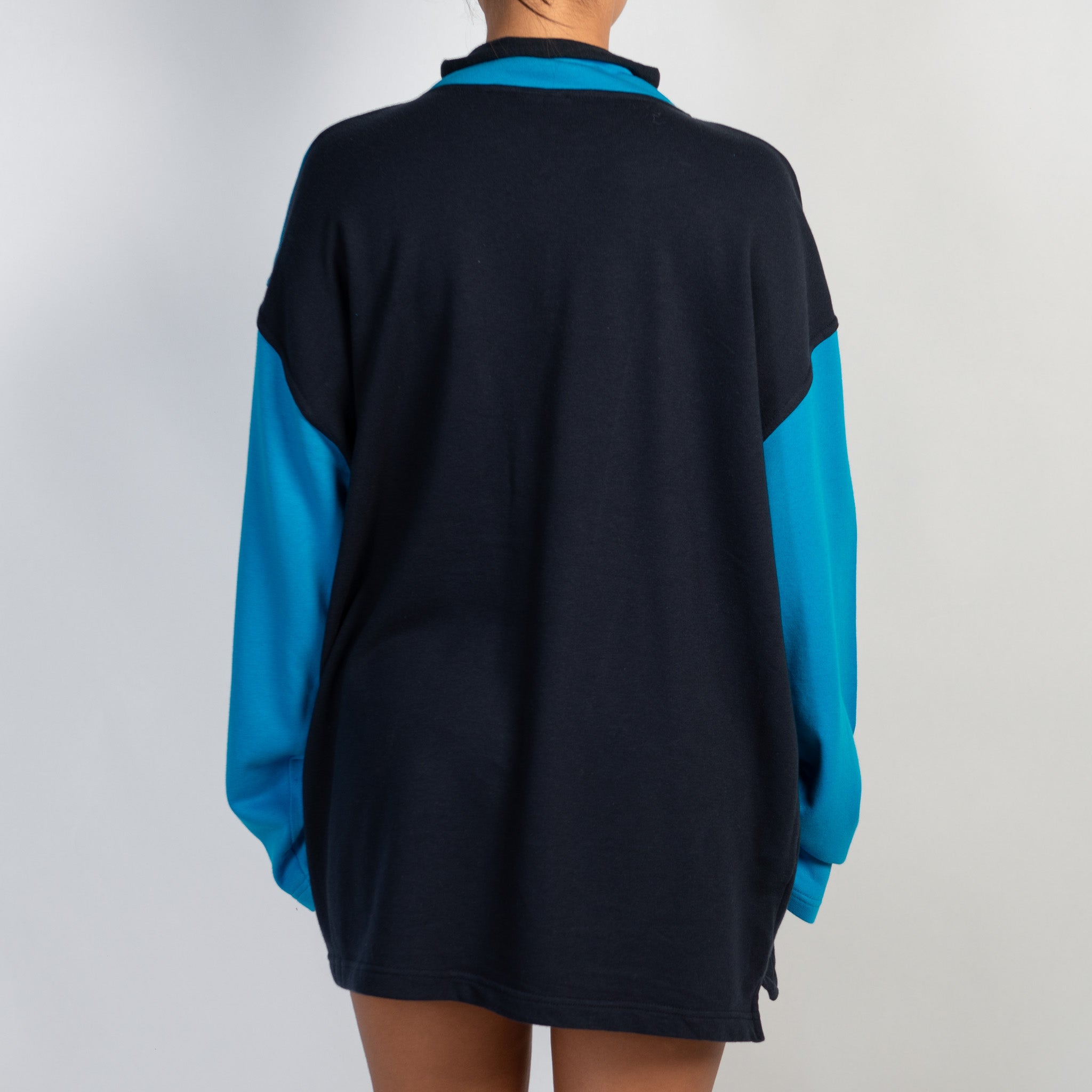 BLUE QUARTER ZIP SWEATER