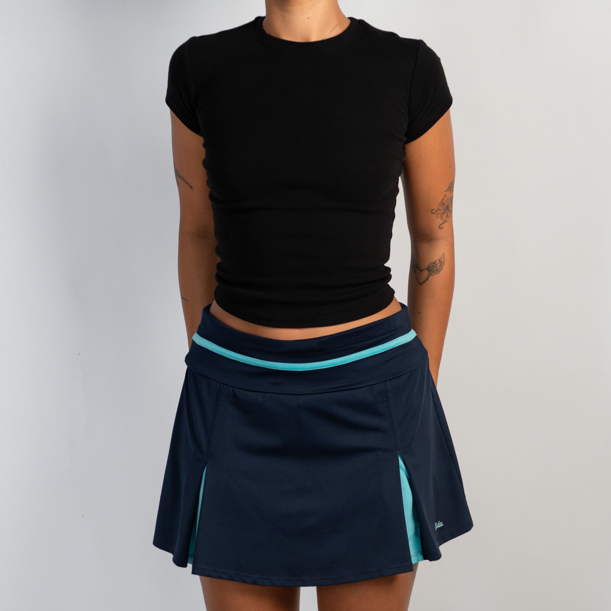 NAVY ACTIVE SKORT