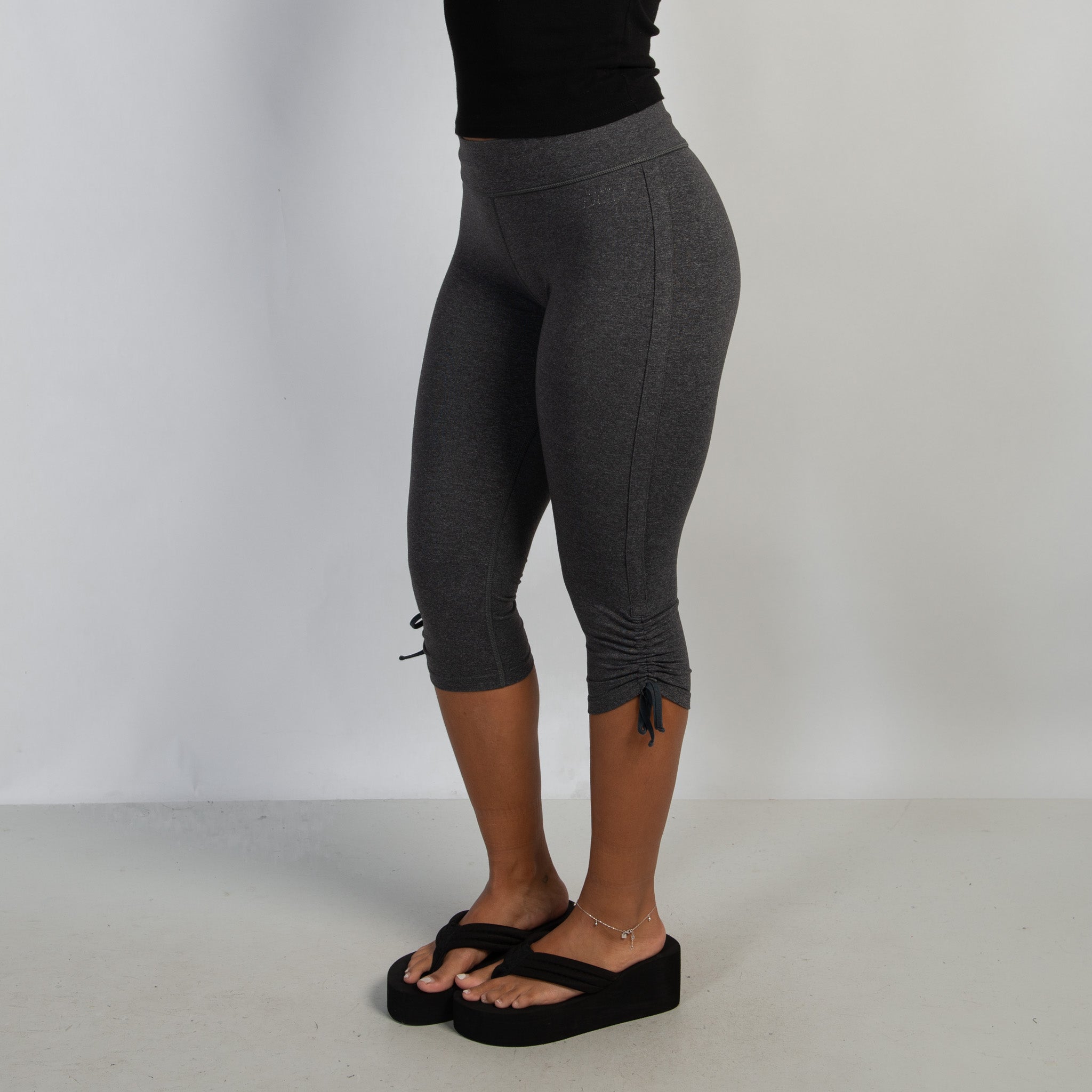 GREY RUCHED 3/4 TIGHTS