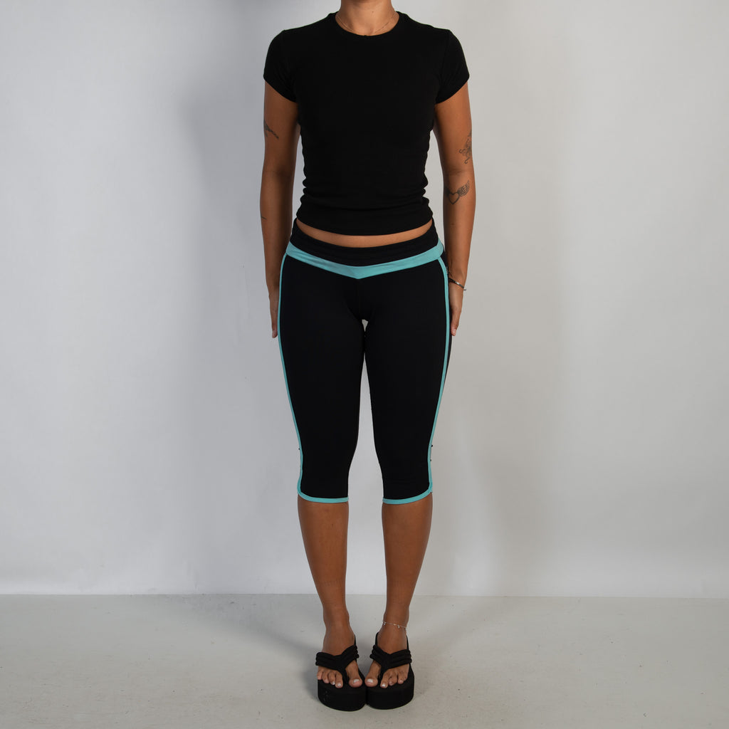 BLUE TRIM CAPRI TIGHTS