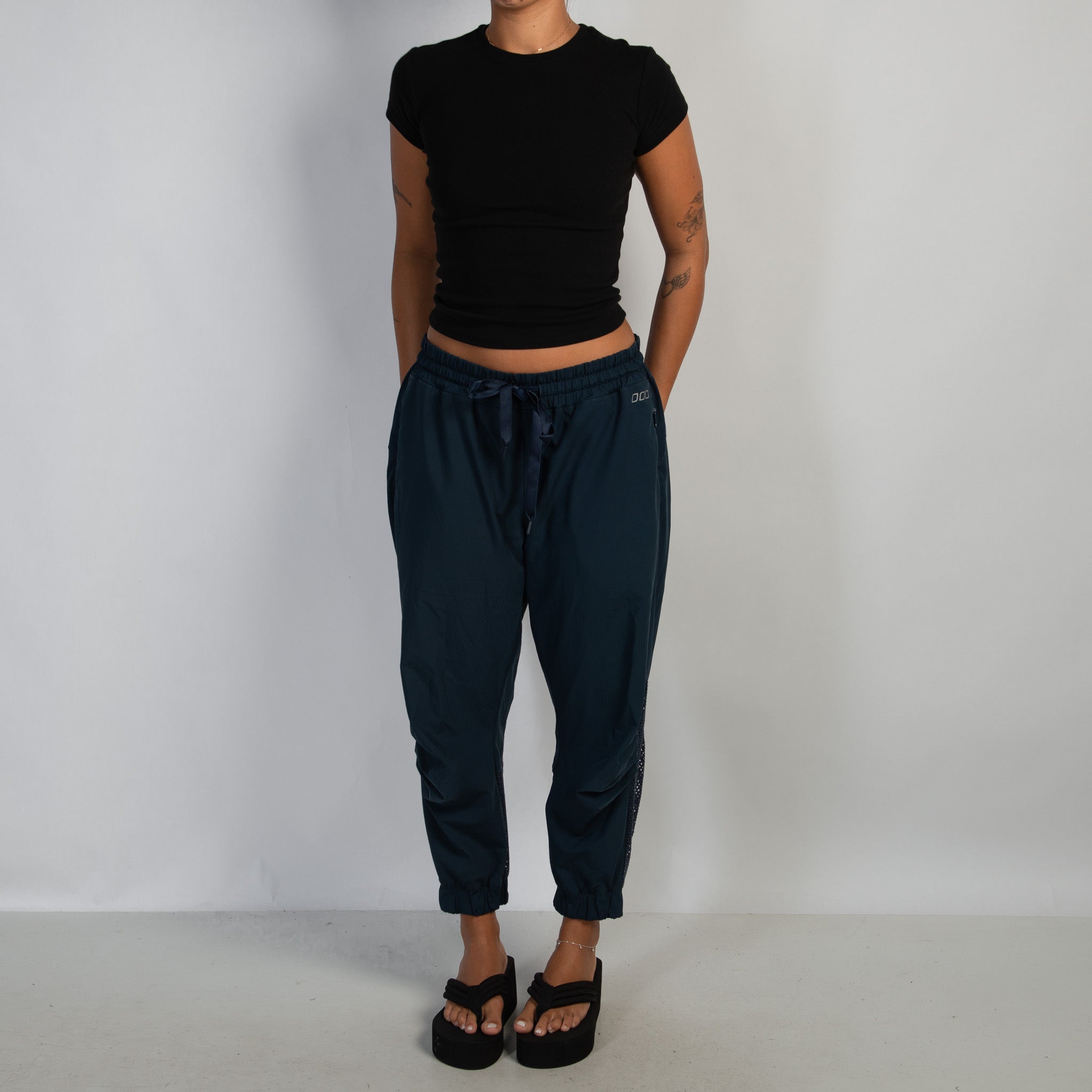 NAVY DRAWSTRING PANTS