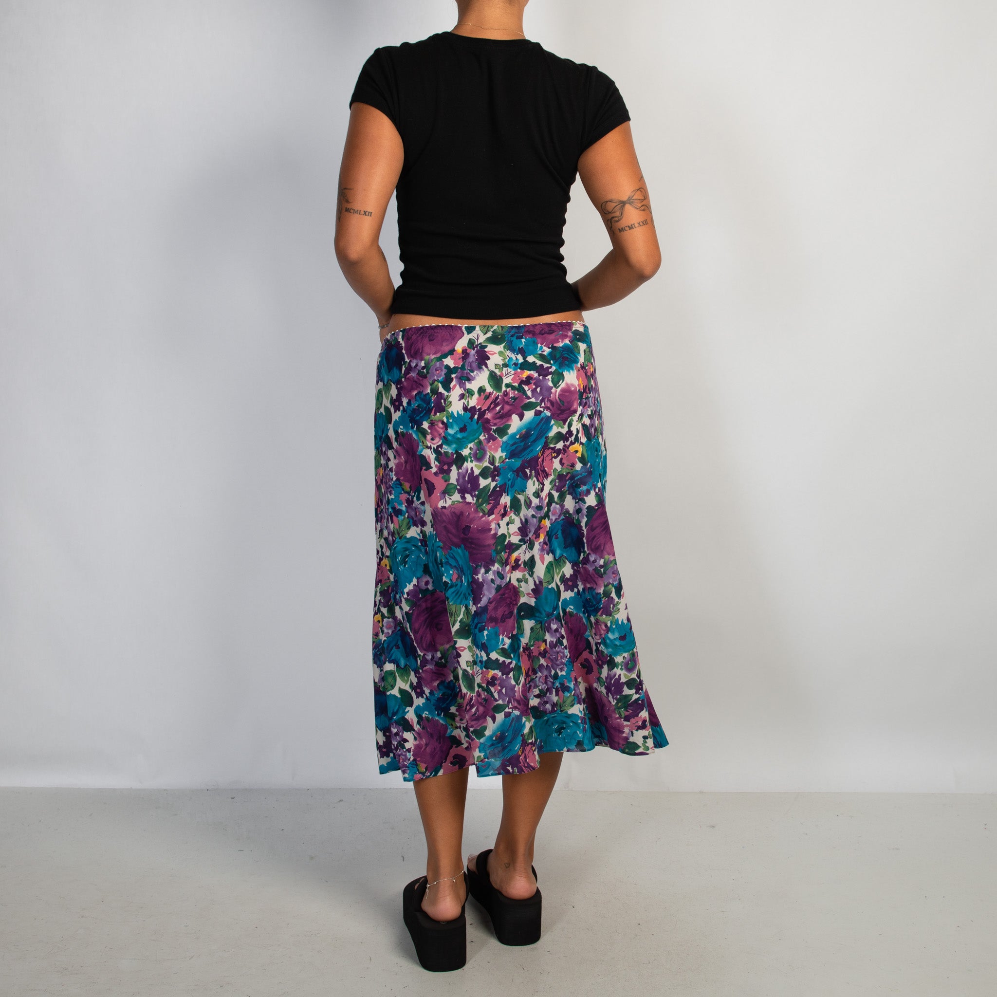 FLORAL MIDI SKIRT
