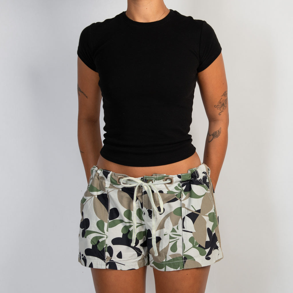 KHAKI DRAWSTRING SHORTS