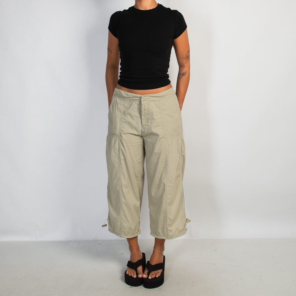 PALE KHAKI CROP PANTS