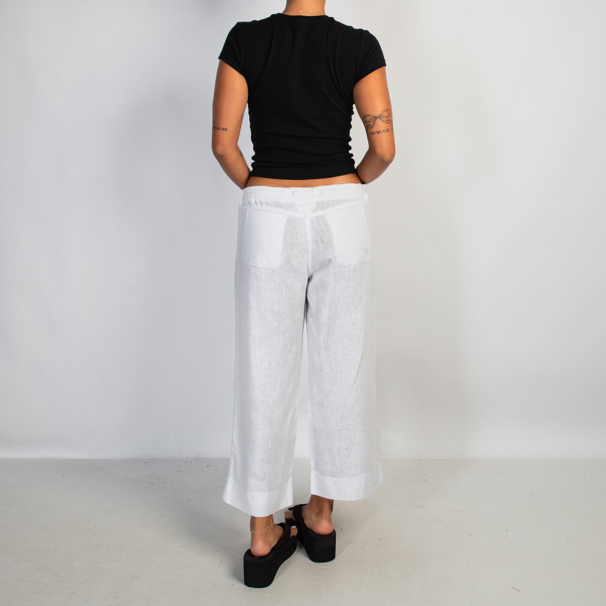 WHITE LINEN CROP PANTS