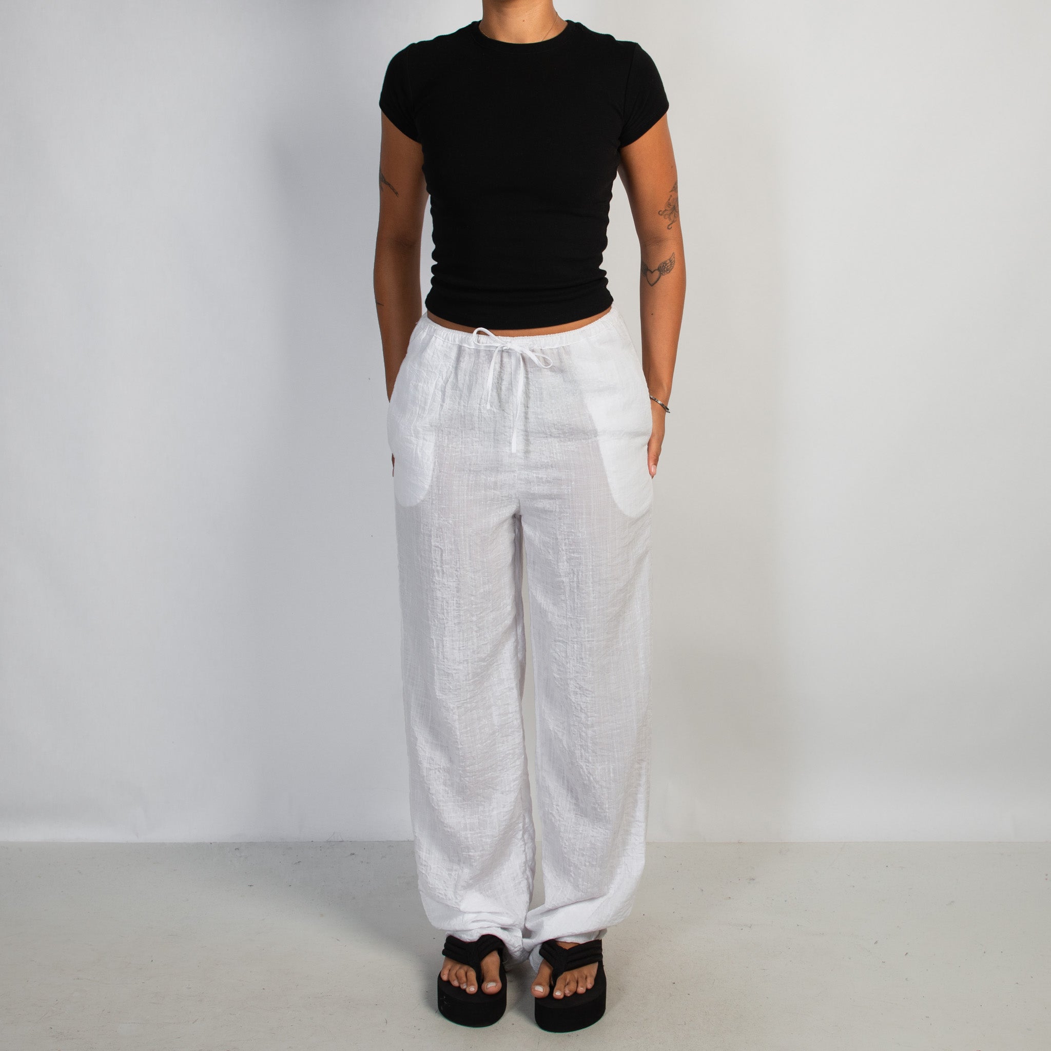 WHITE RELAXED PANTS