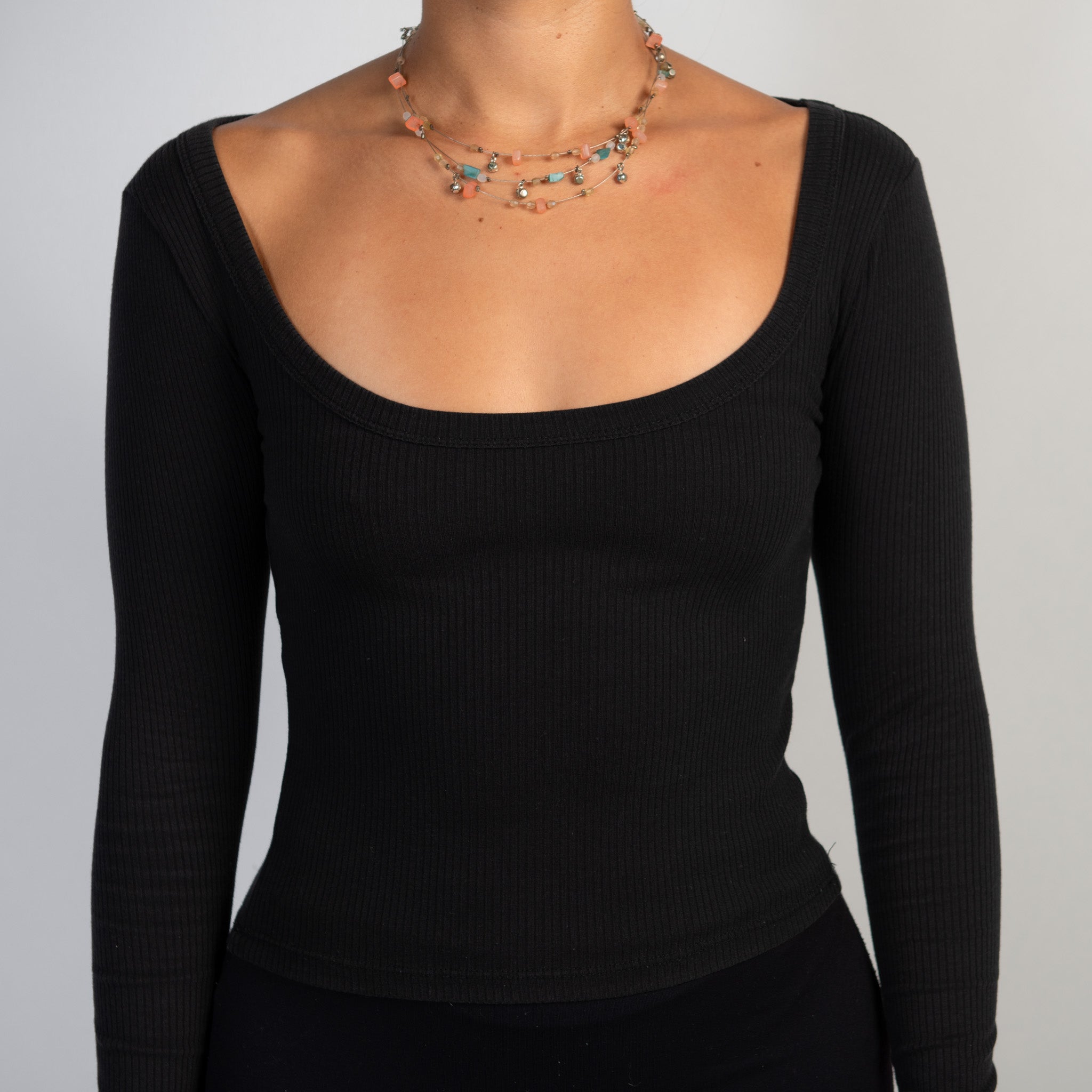 BEADED LAYER NECKLACE