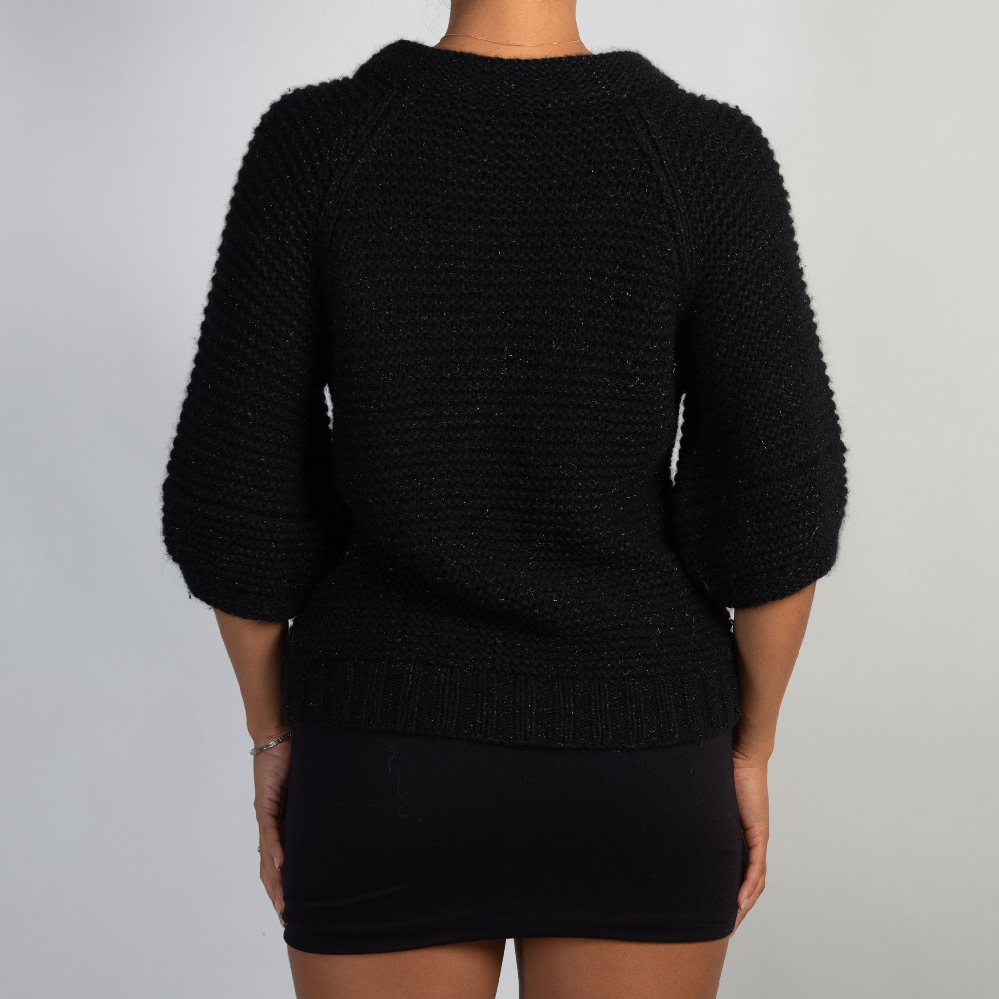 BLACK WOOL KNIT SWEATER