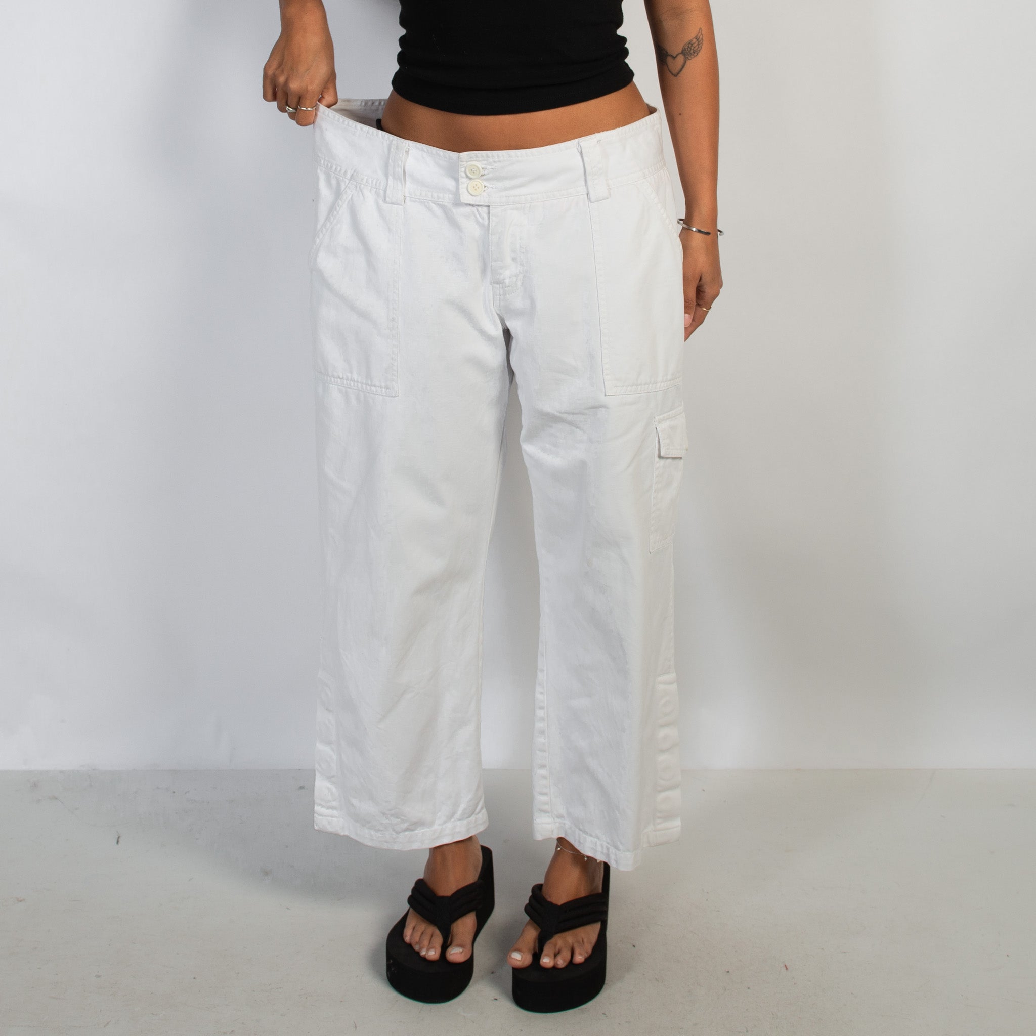 WHITE CARGO CROP PANTS