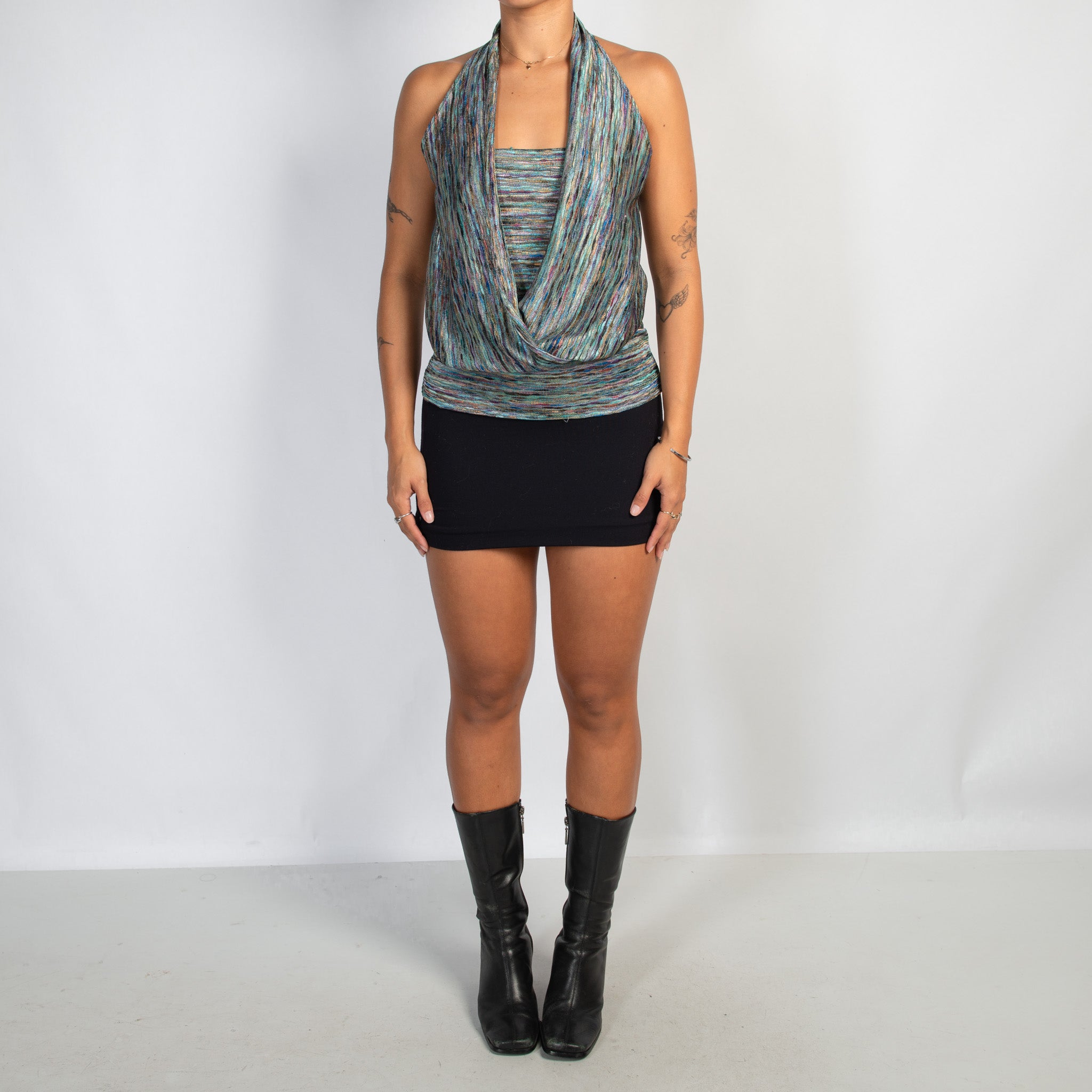 METALLIC HALTER TOP