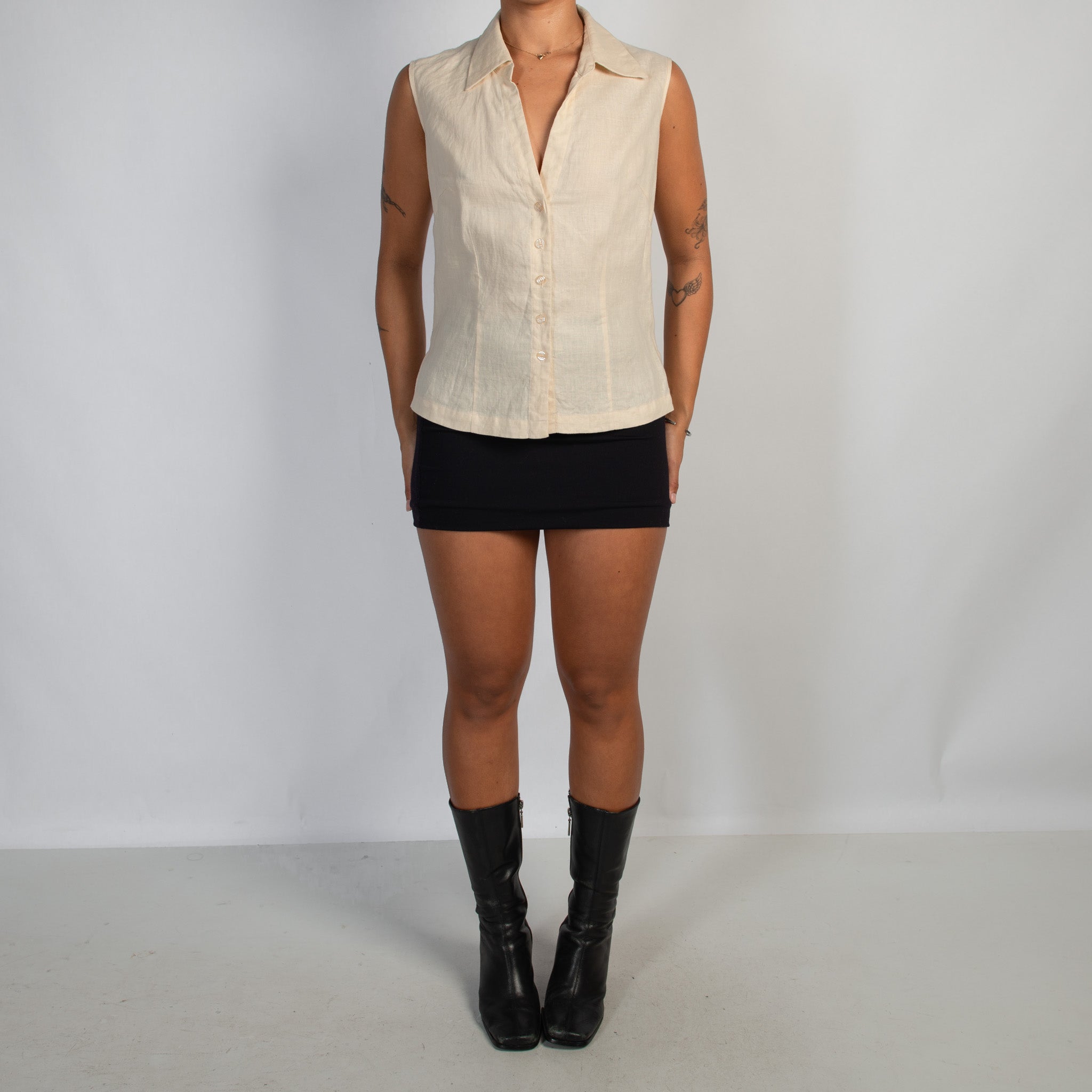 BEIGE LINEN SLEEVELESS BLOUSE