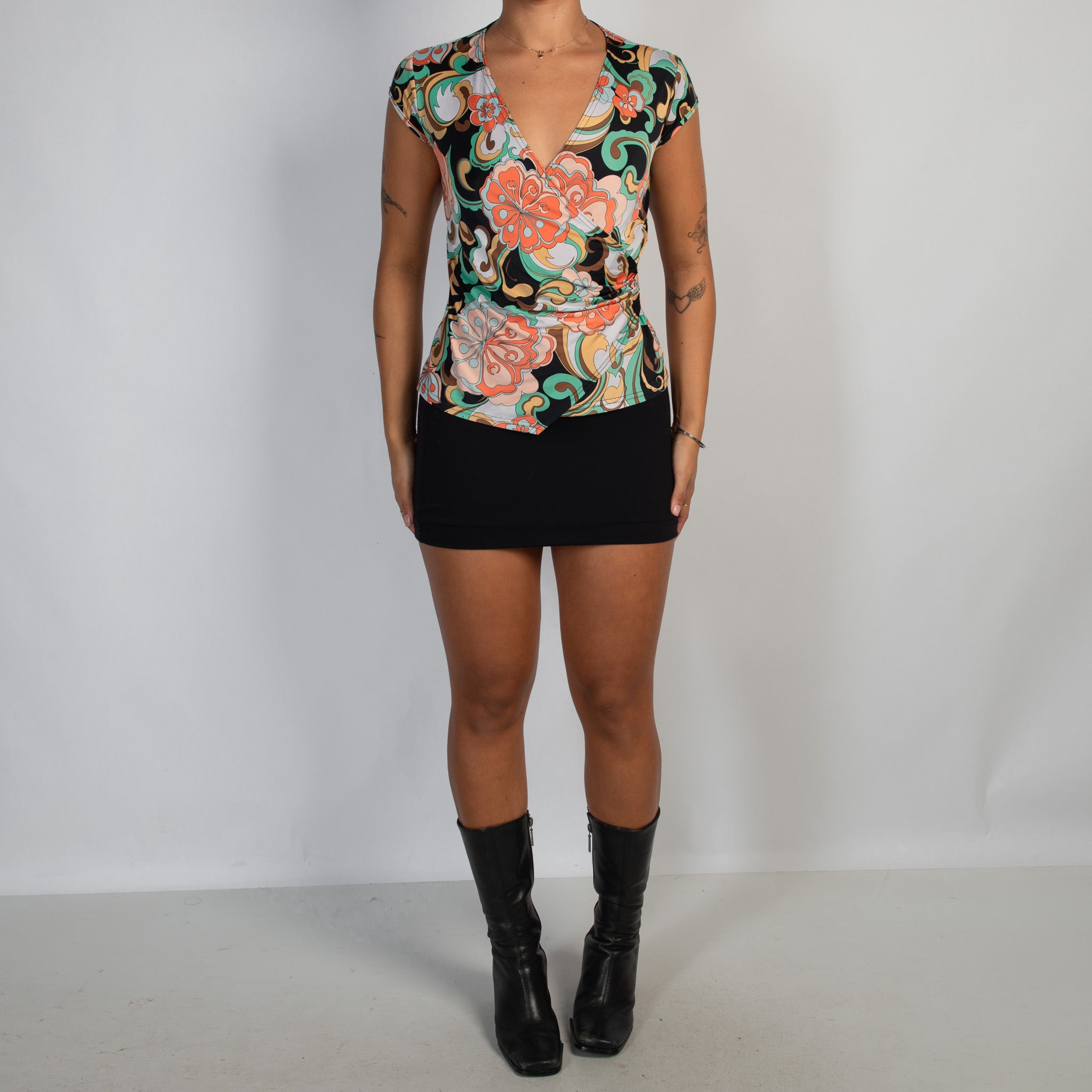 SLINKY FLORAL TOP