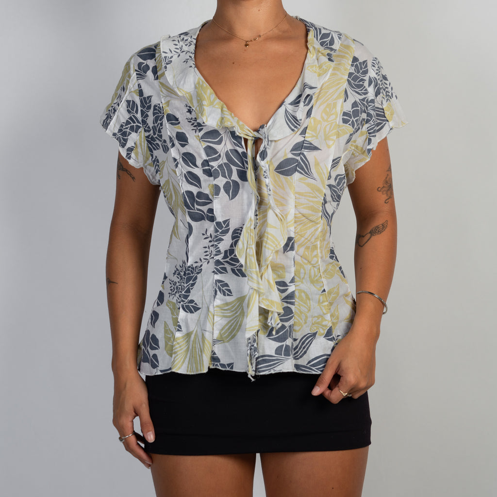 RUFFLE FLORAL BLOUSE