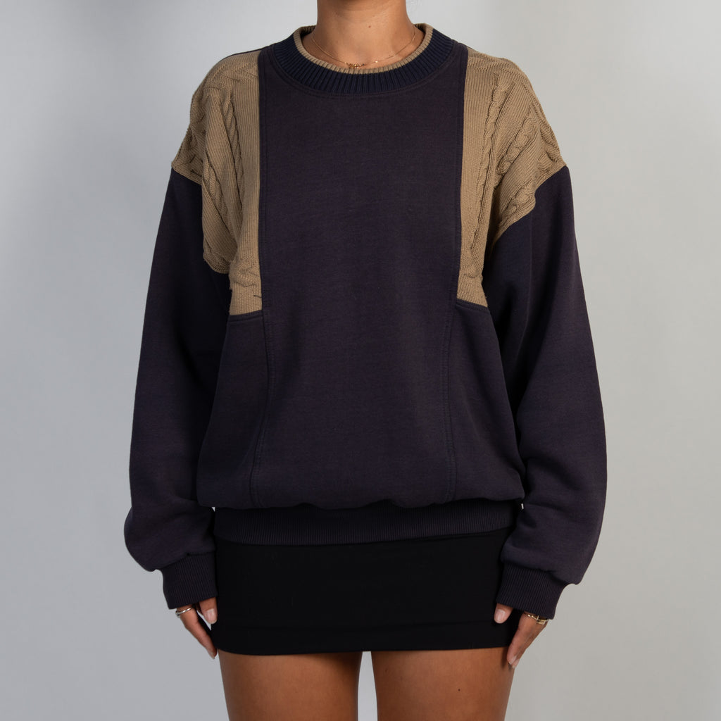 NAVY FLEECE SWEATER