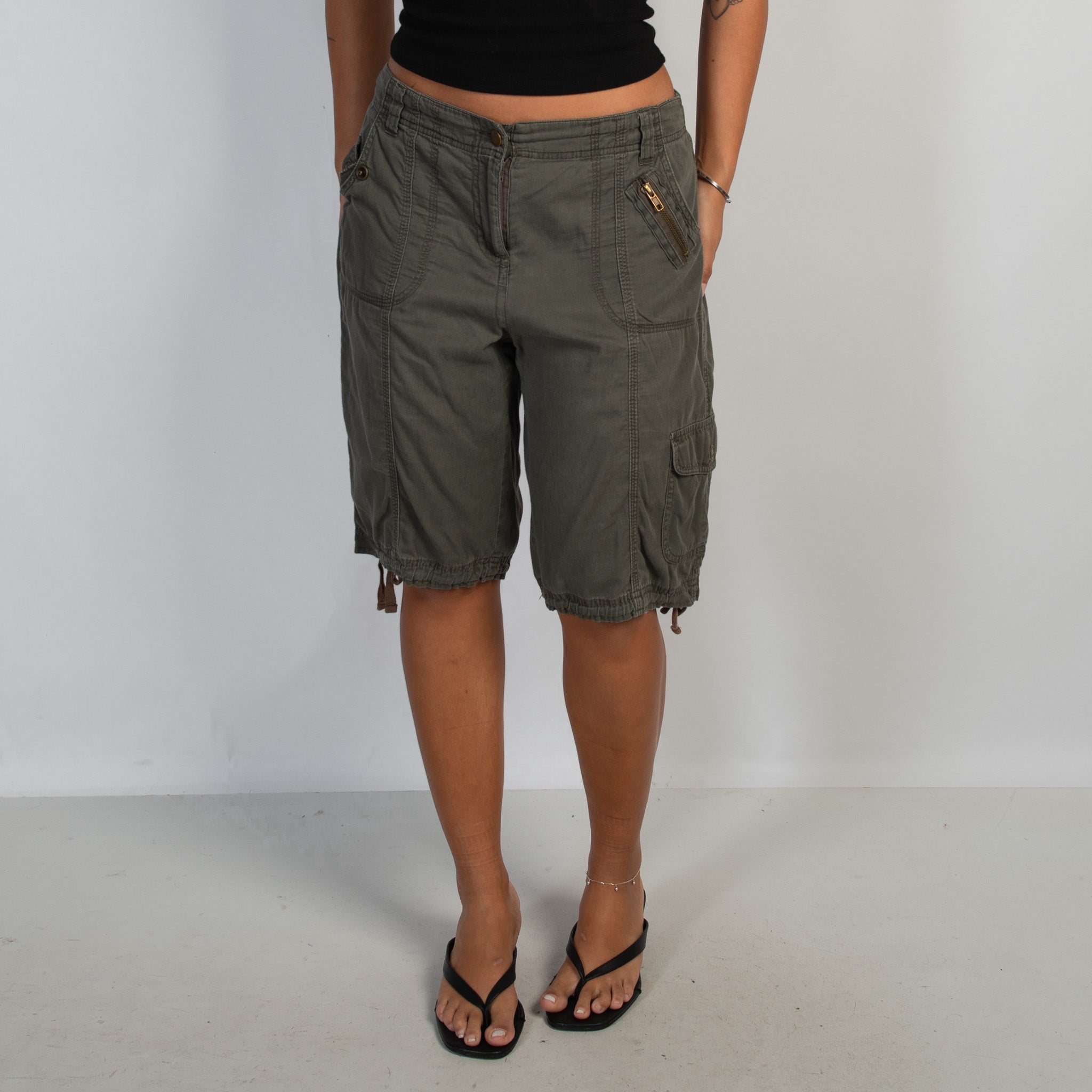 KHAKI CARGO LONGLINE SHORTS