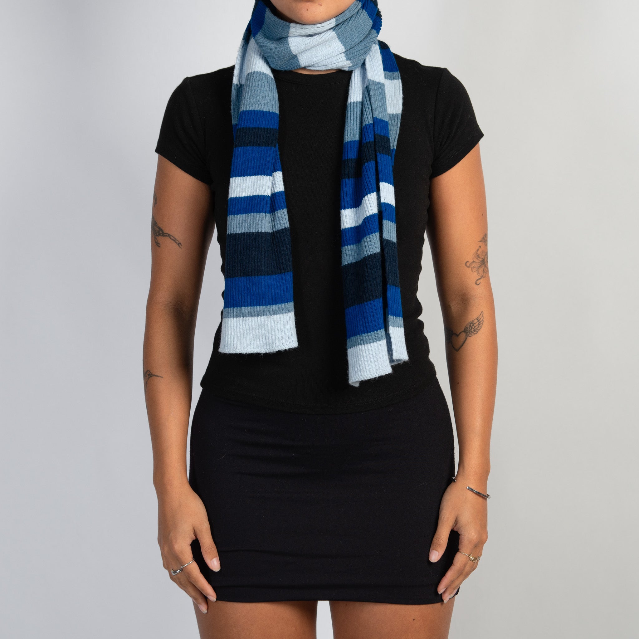 BLUE STRIPE SCARF