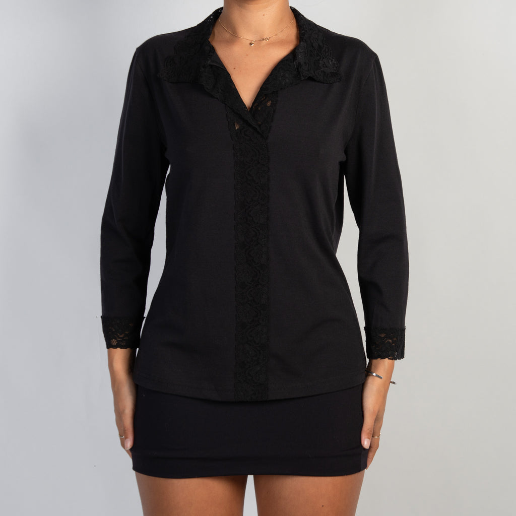 LACE COLLAR BLOUSE