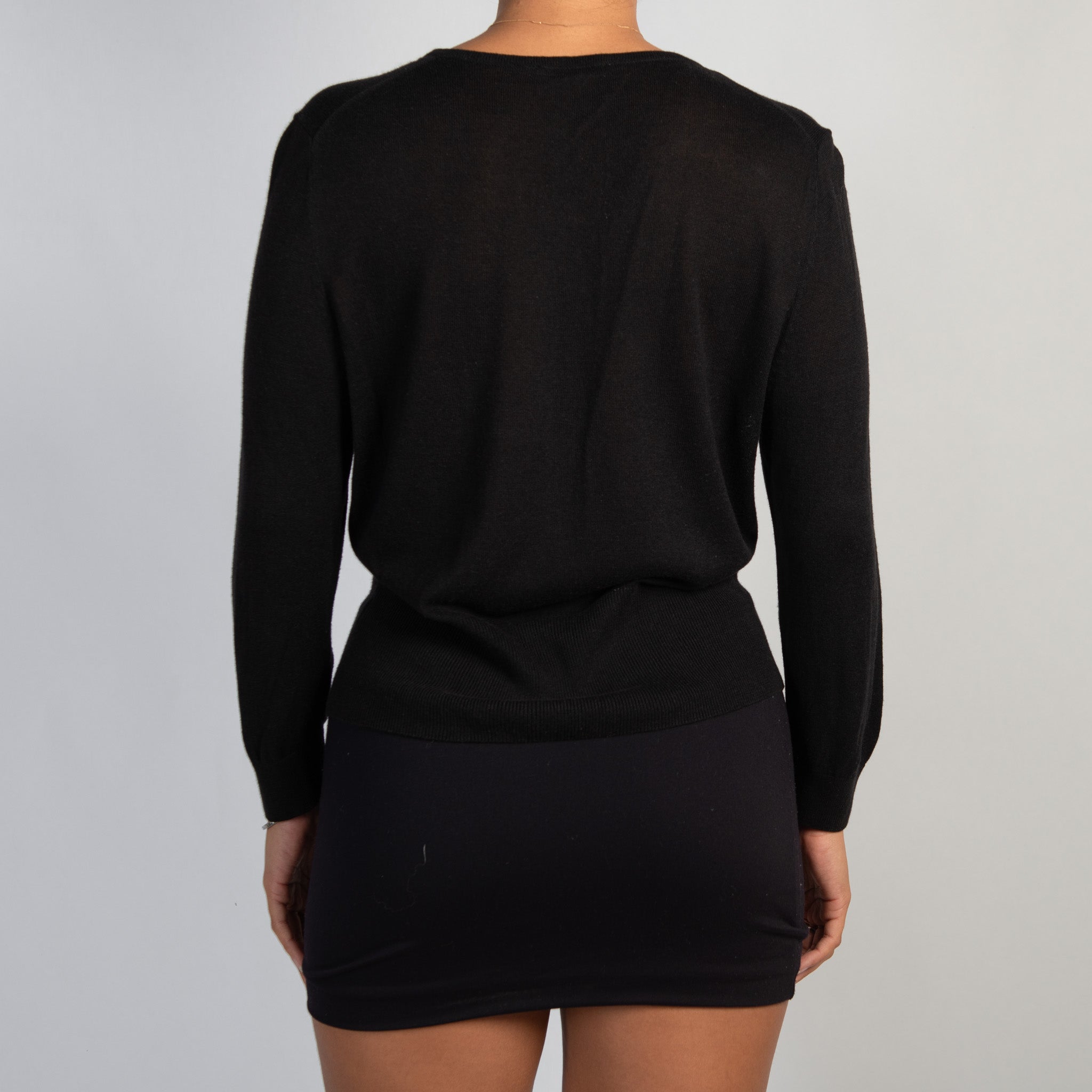 CLASSIC BLACK CARDIGAN