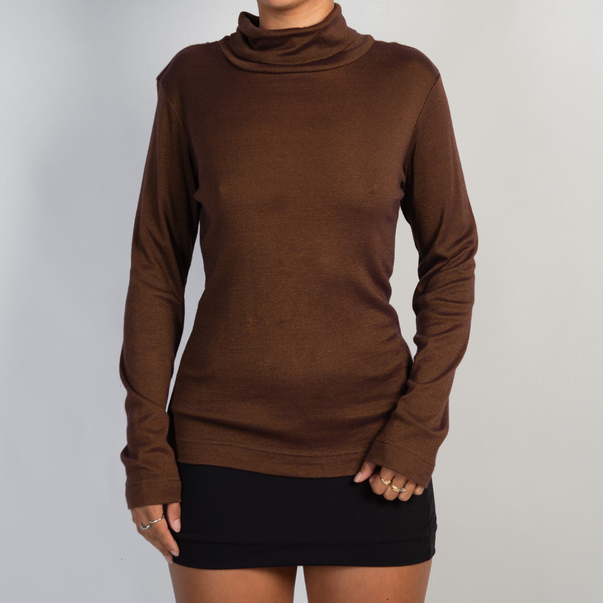 BROWN LONG SLEEVE TOP