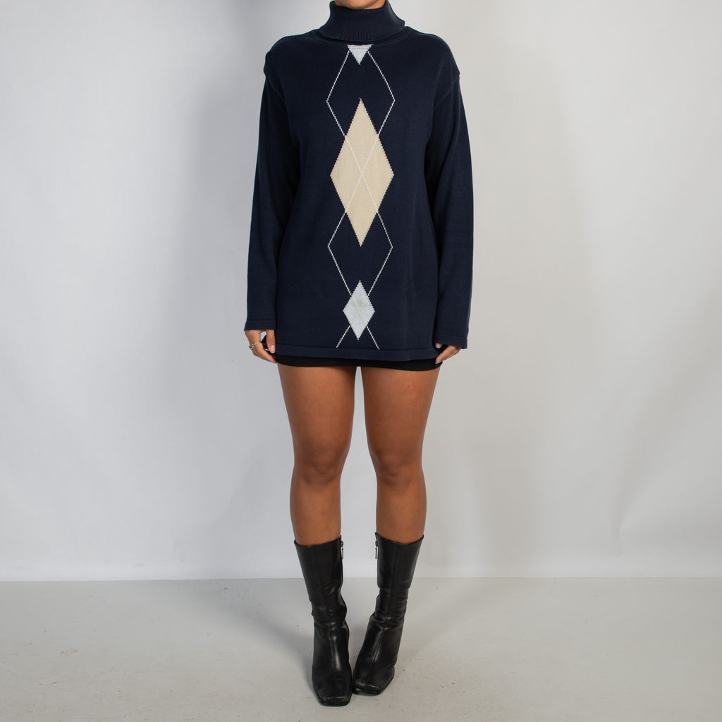 NAVY ARGYLE KNIT TOP