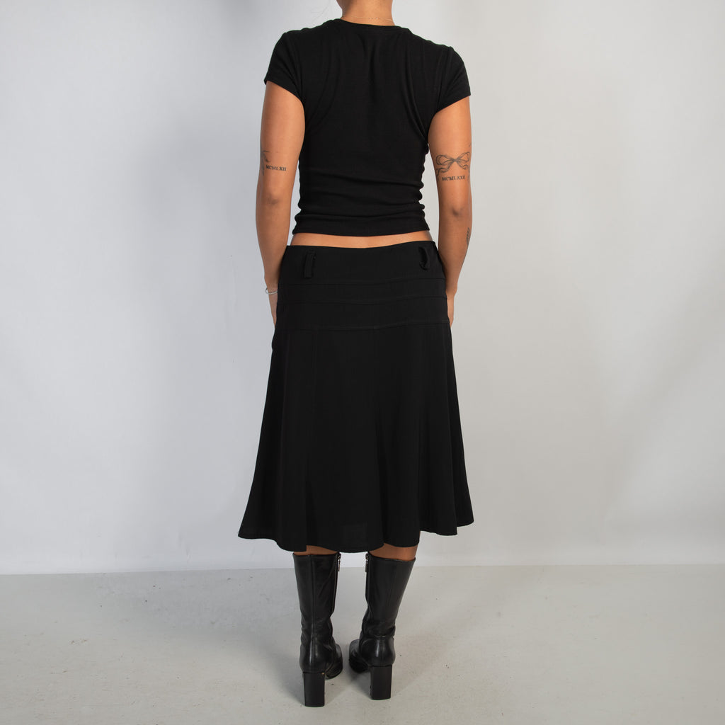 BLACK MIDI SKIRT