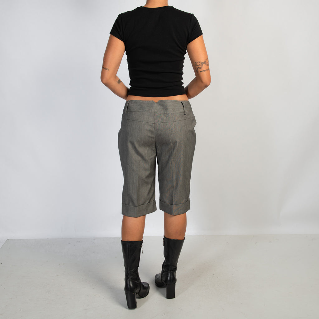 GREY TAILORED CROP PANTS