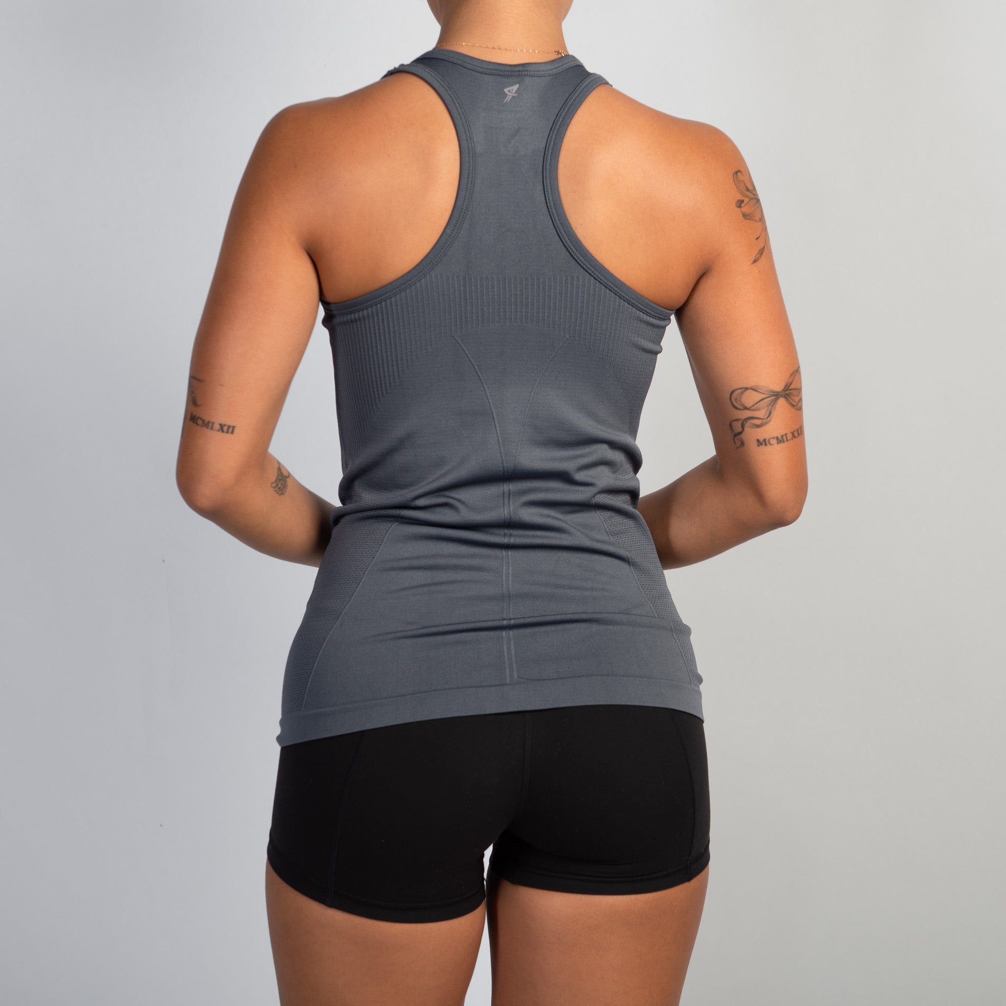 GREY SEAMLESS TANK TOP