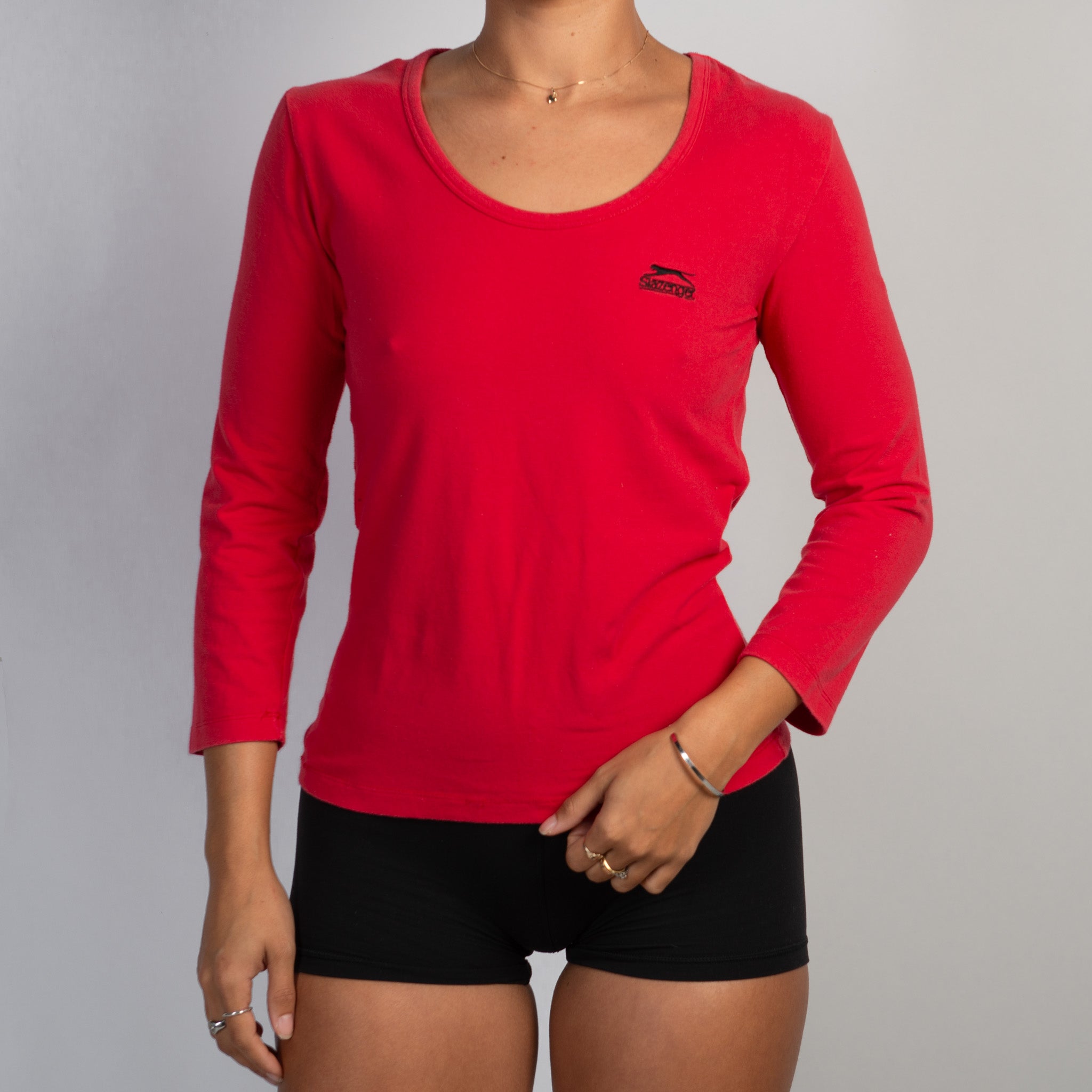 RED 3/4 SLEEVE TOP