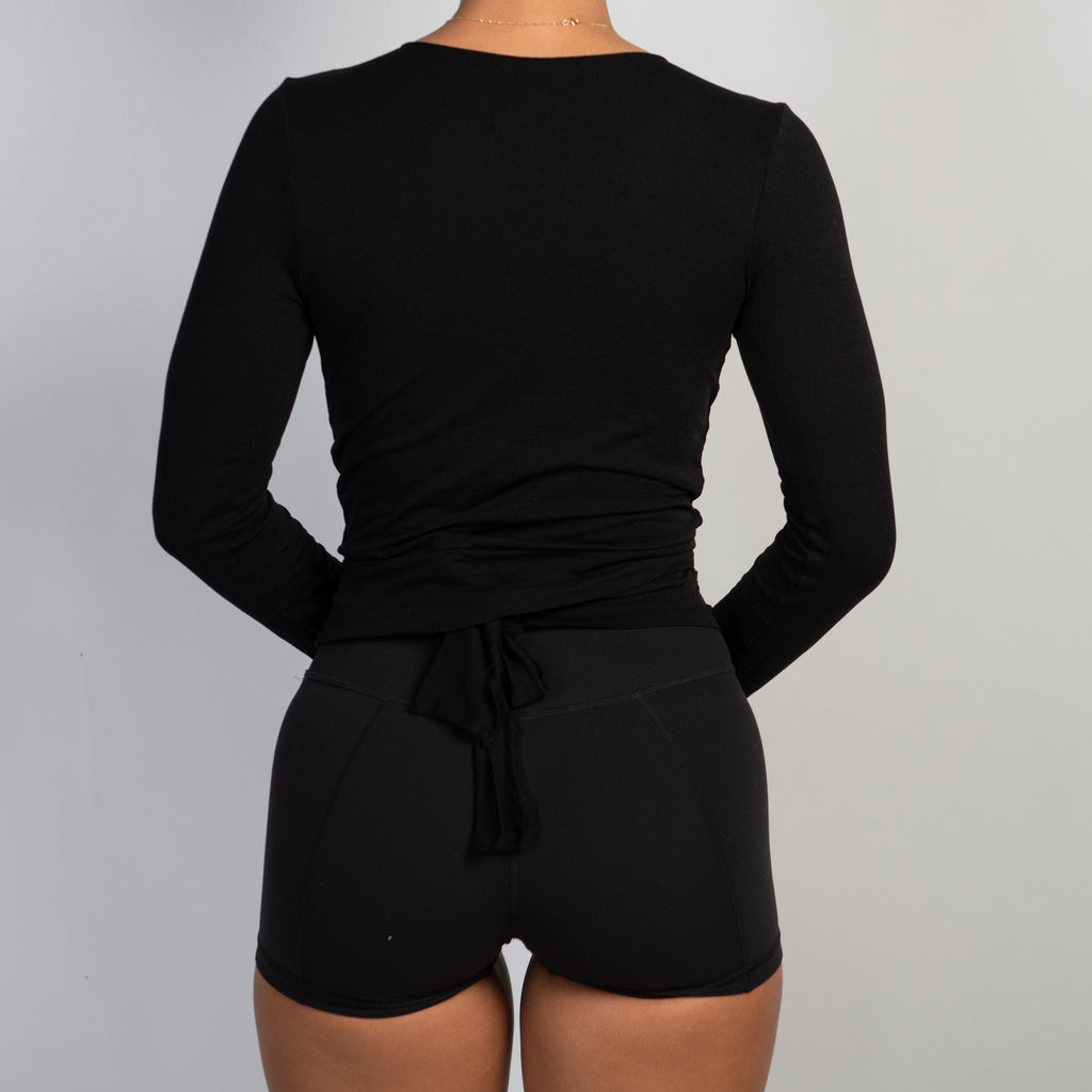 BLACK WRAP TOP