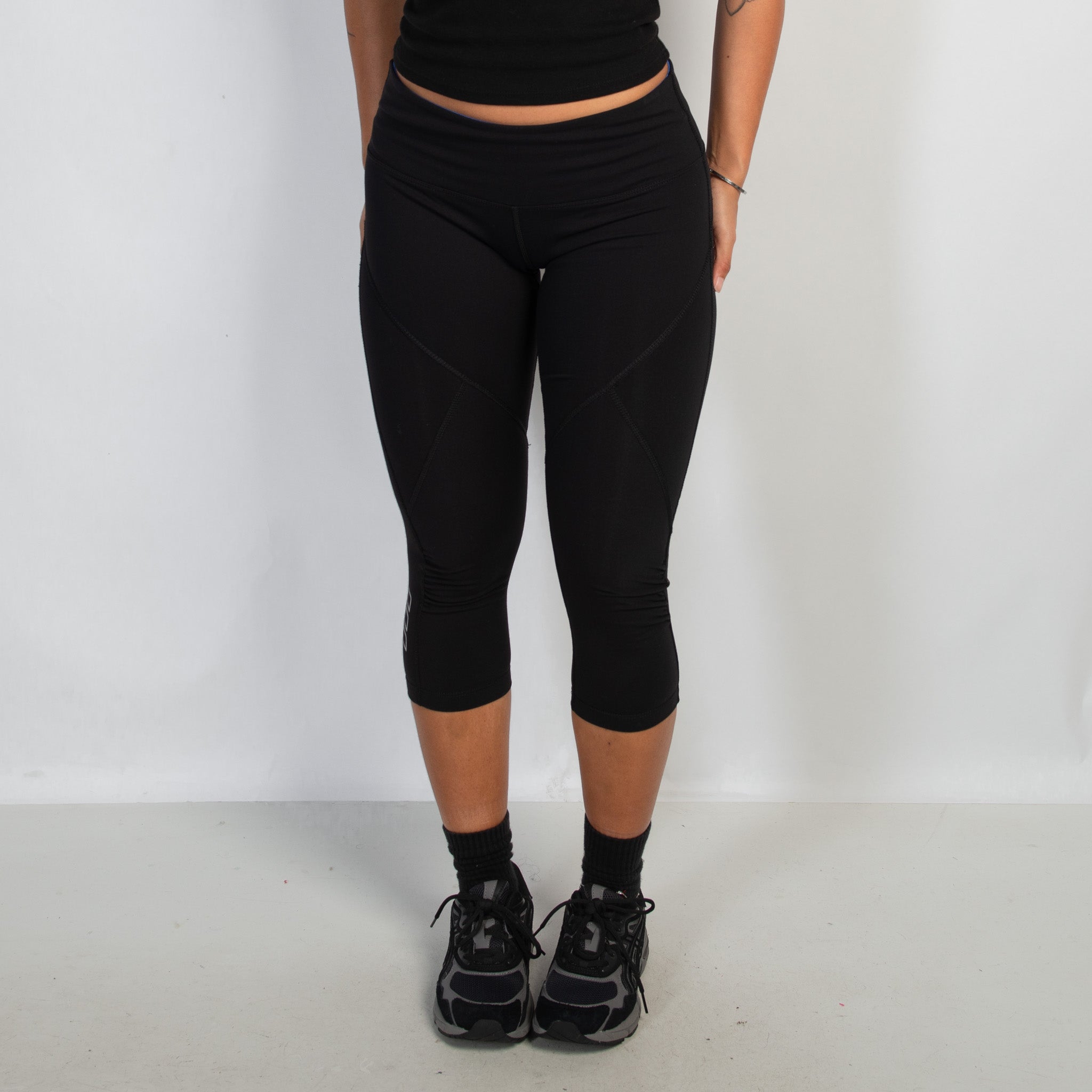 BLACK 3/4 TIGHTS