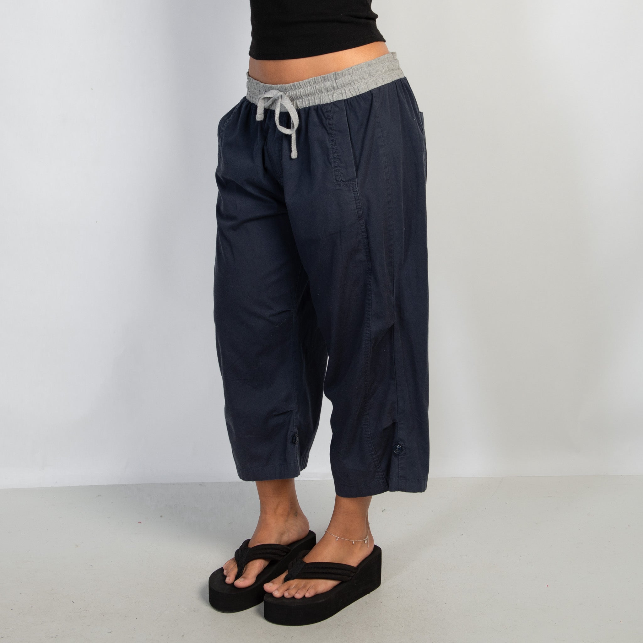 NAVY CROP CARGO PANTS