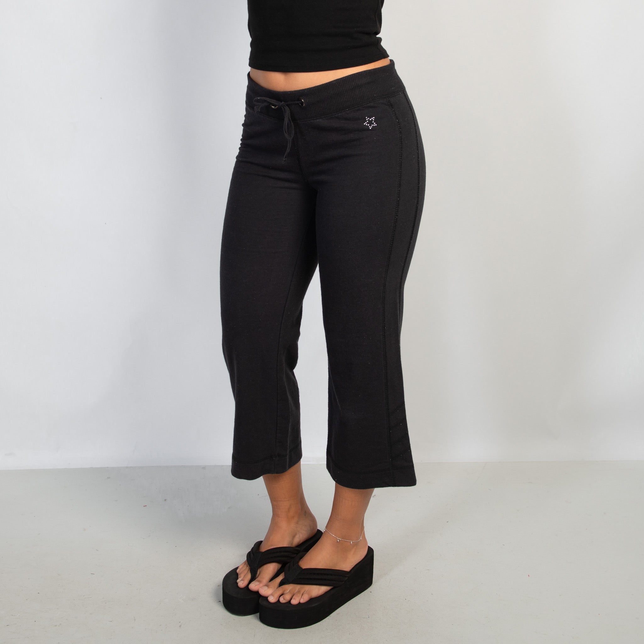 BLACK CROP LOUNGE PANTS