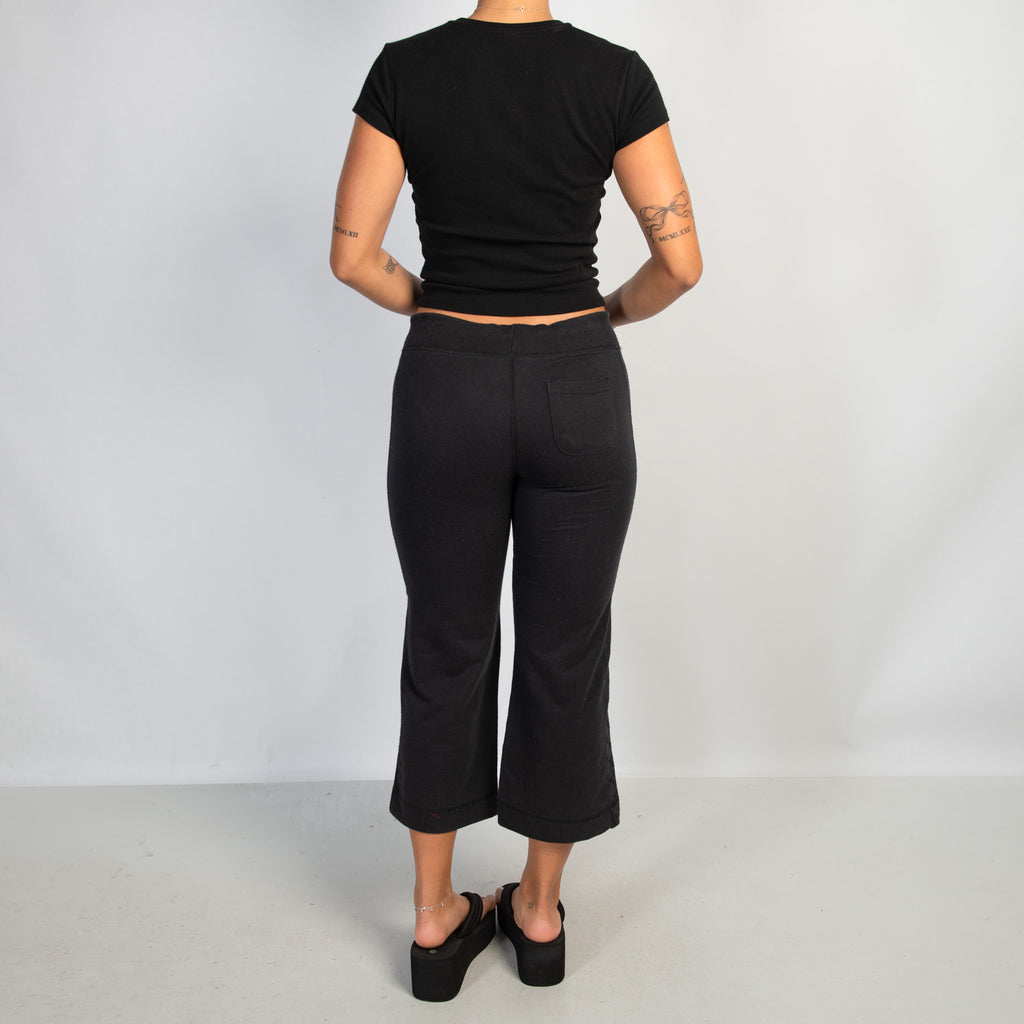BLACK CROP LOUNGE PANTS