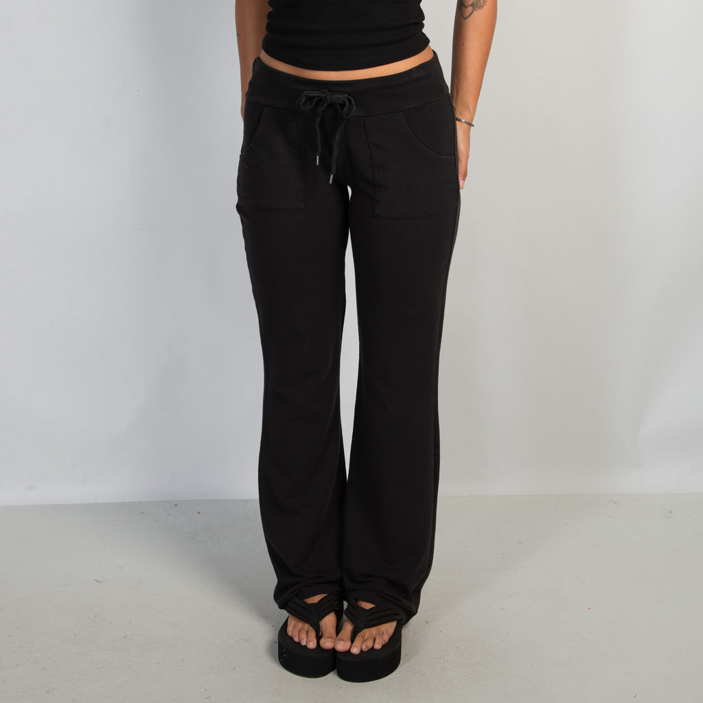 BLACK DRAWSTRING LOUNGE PANTS