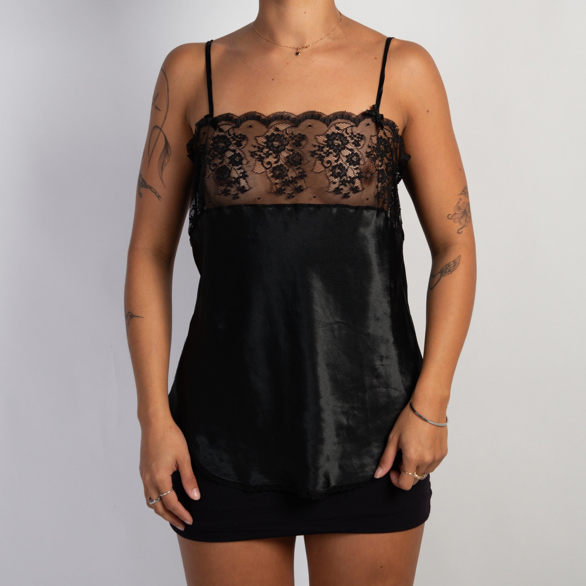 BLACK LACE PANEL CAMISOLE