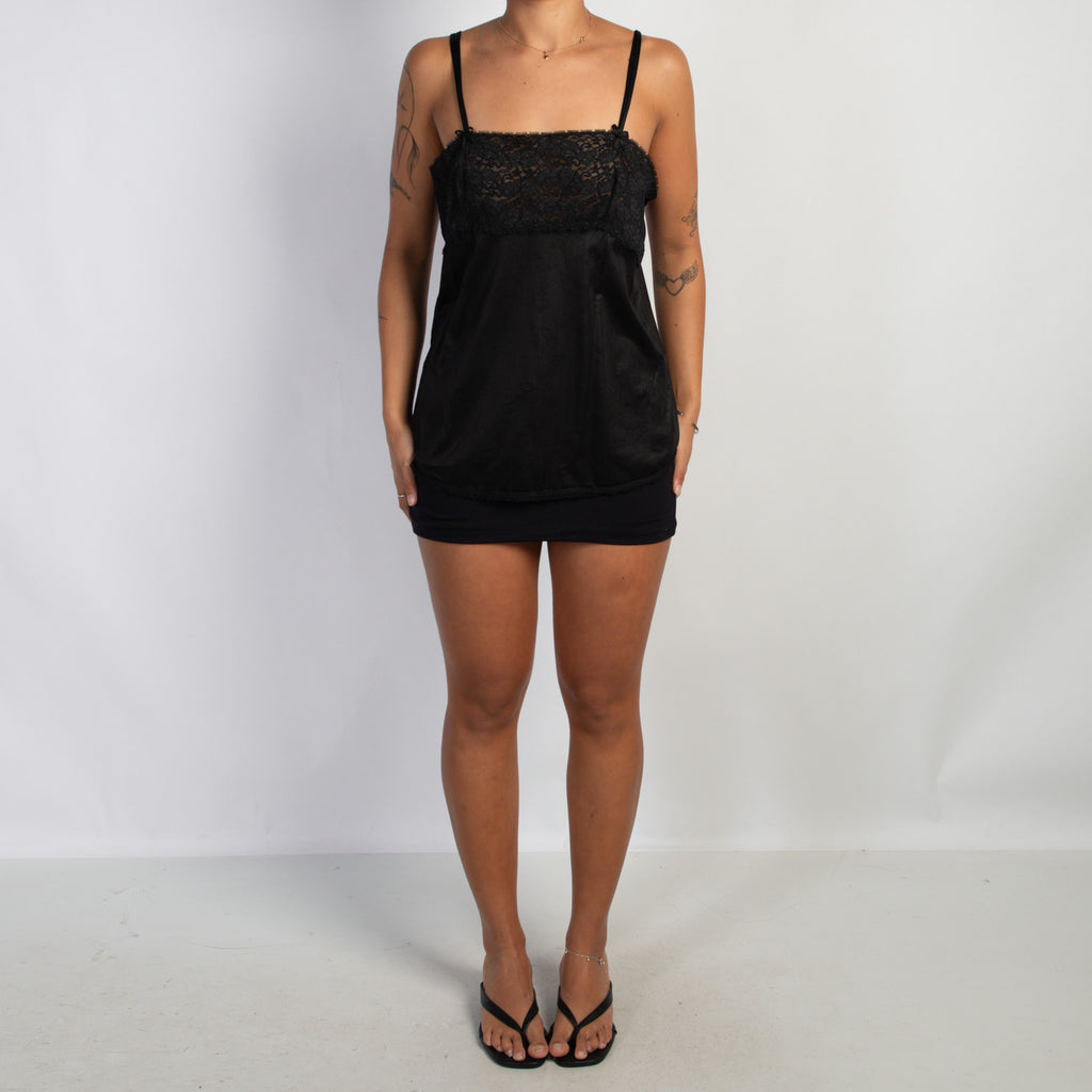 BLACK LACE PANEL CAMISOLE