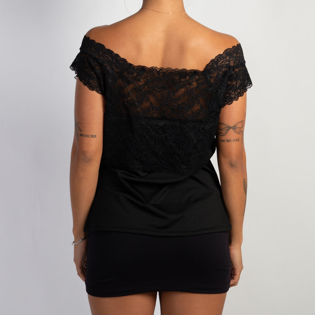 BLACK LACE TOP